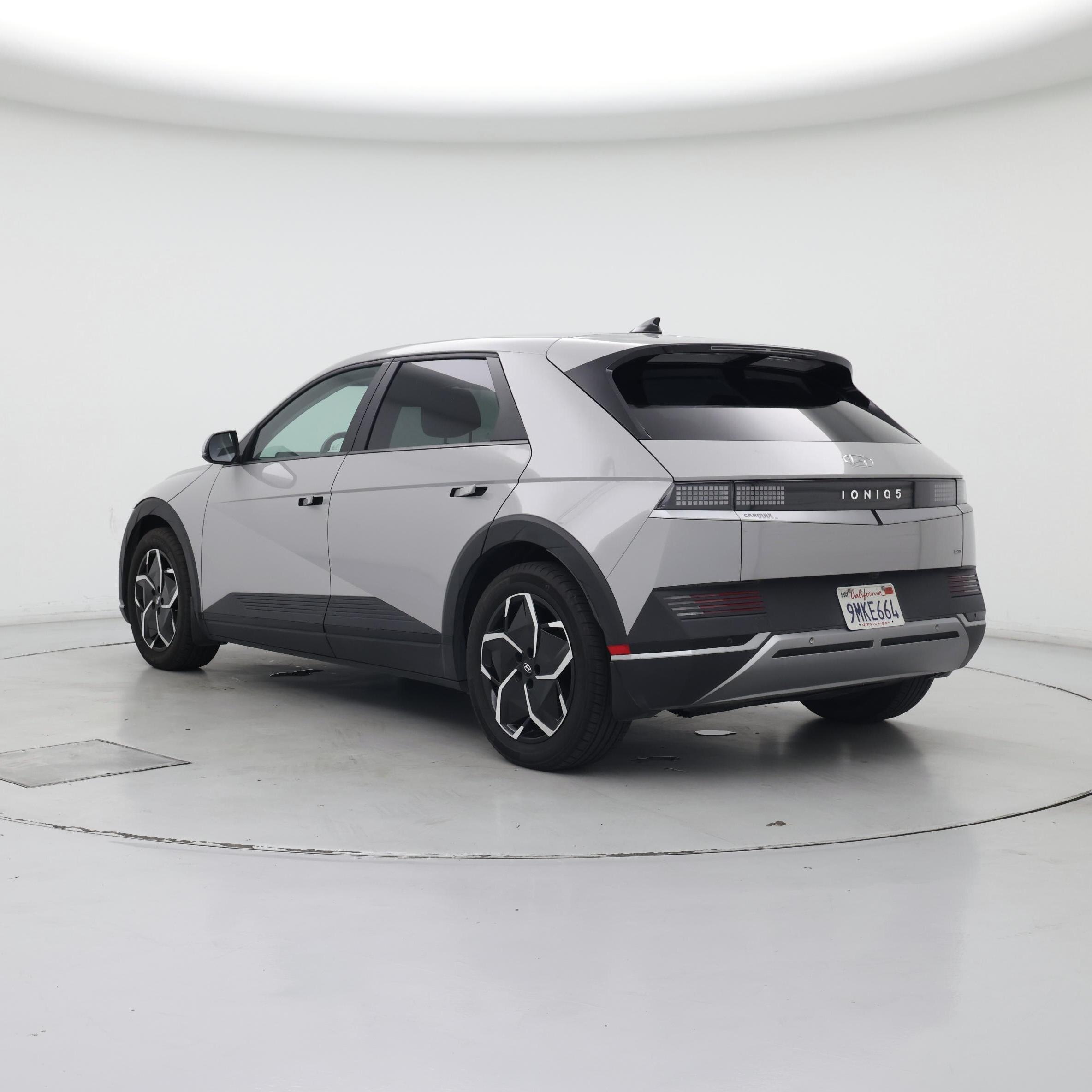 Thumbnail: 2023 Hyundai Ioniq 5 - 2