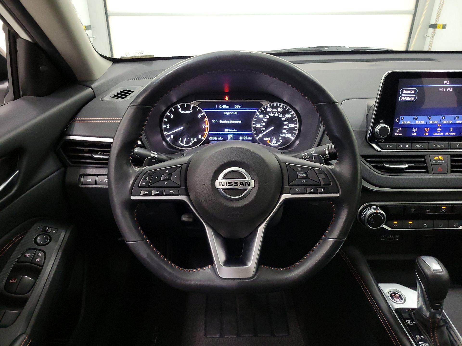 Thumbnail: 2022 Nissan Altima - 10