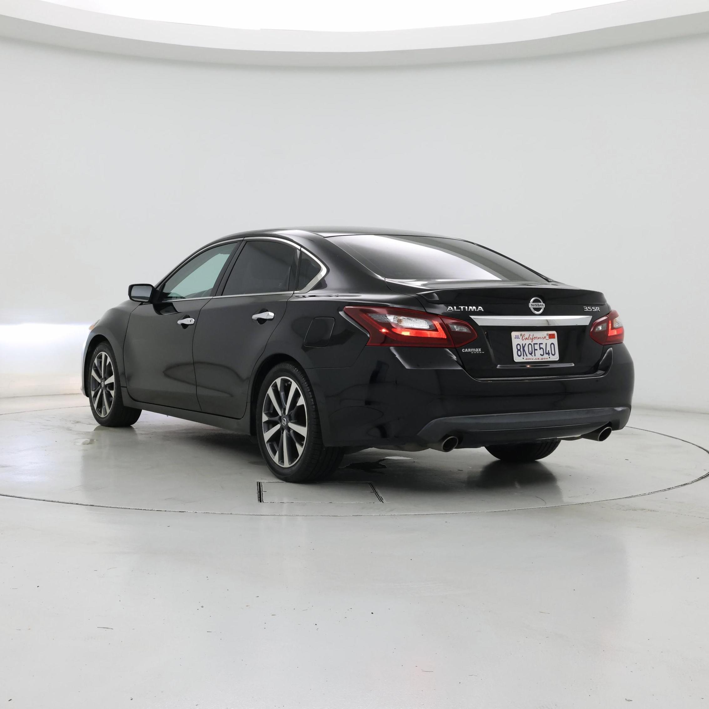 Thumbnail: 2017 Nissan Altima - 2