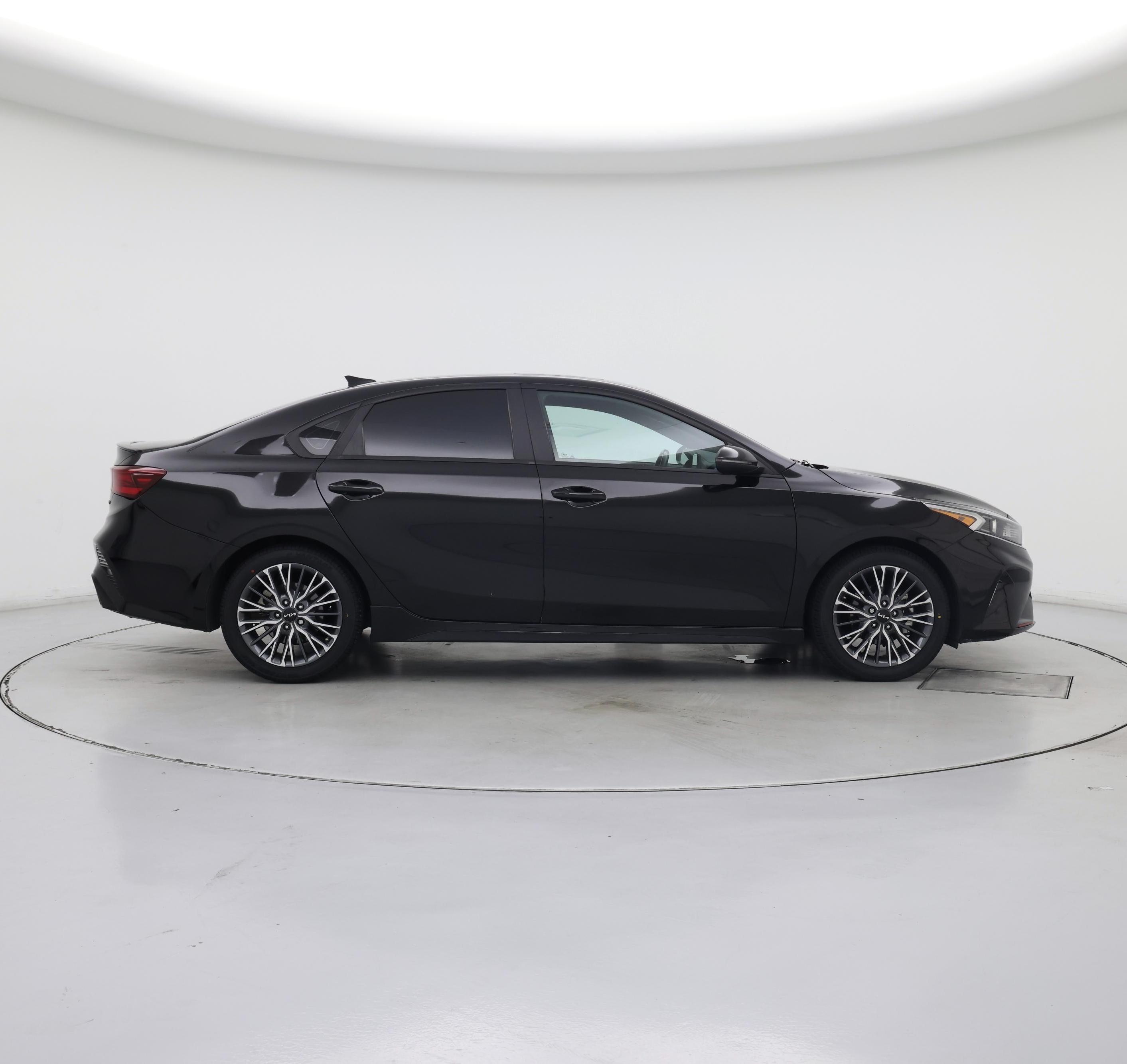 Thumbnail: 2023 Kia Forte - 7