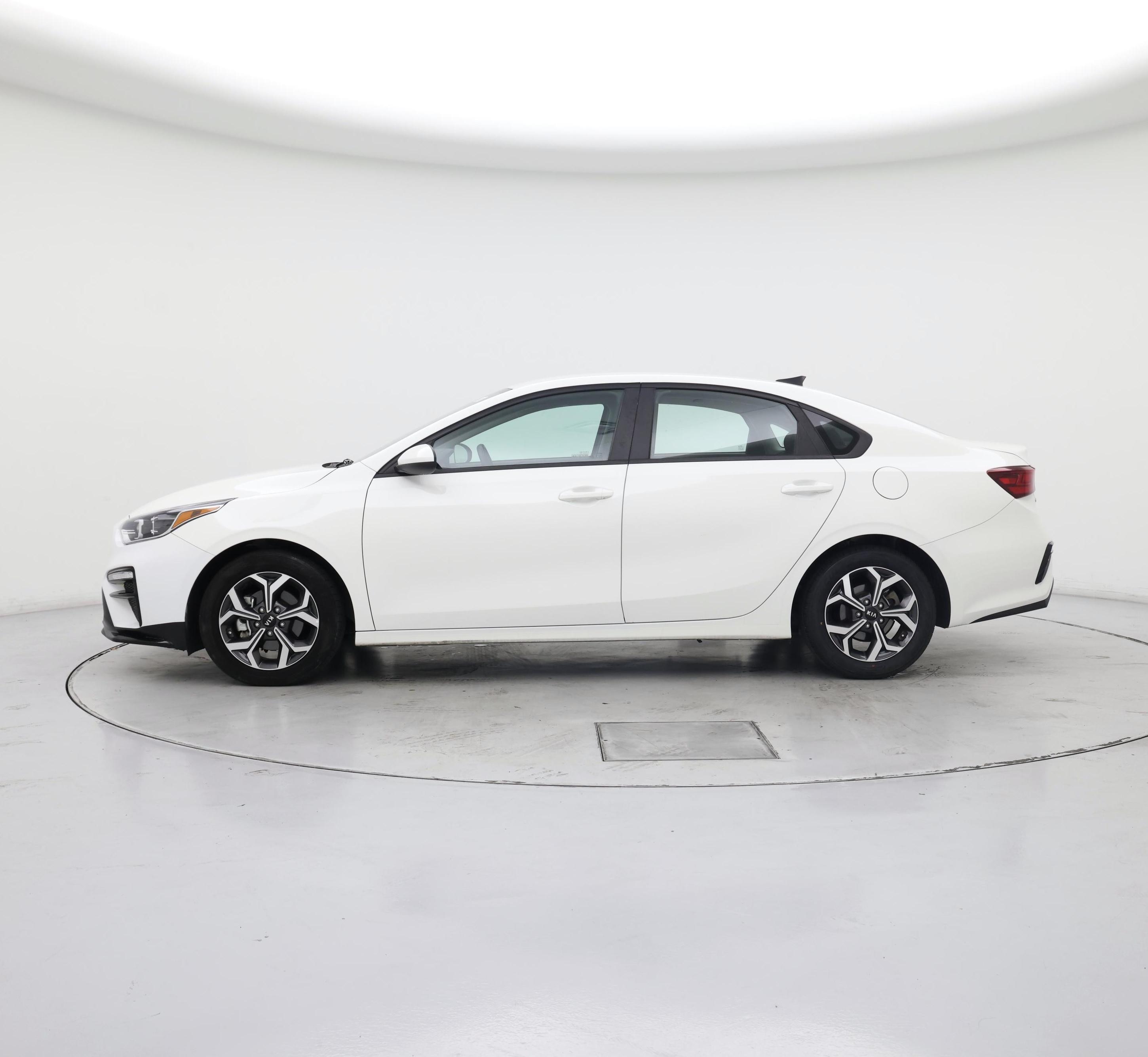 Thumbnail: 2019 Kia Forte - 3