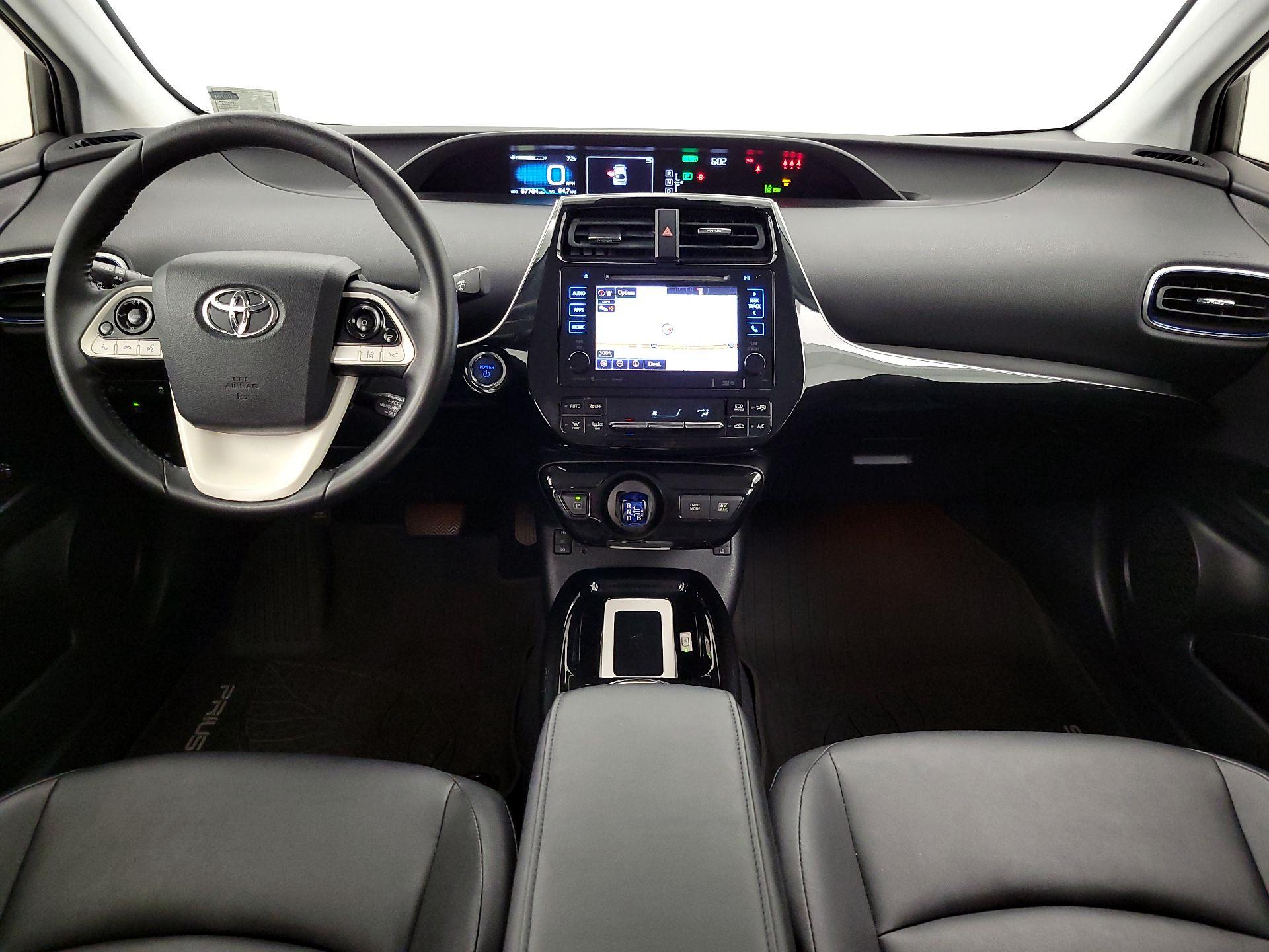 Thumbnail: 2017 Toyota Prius - 9