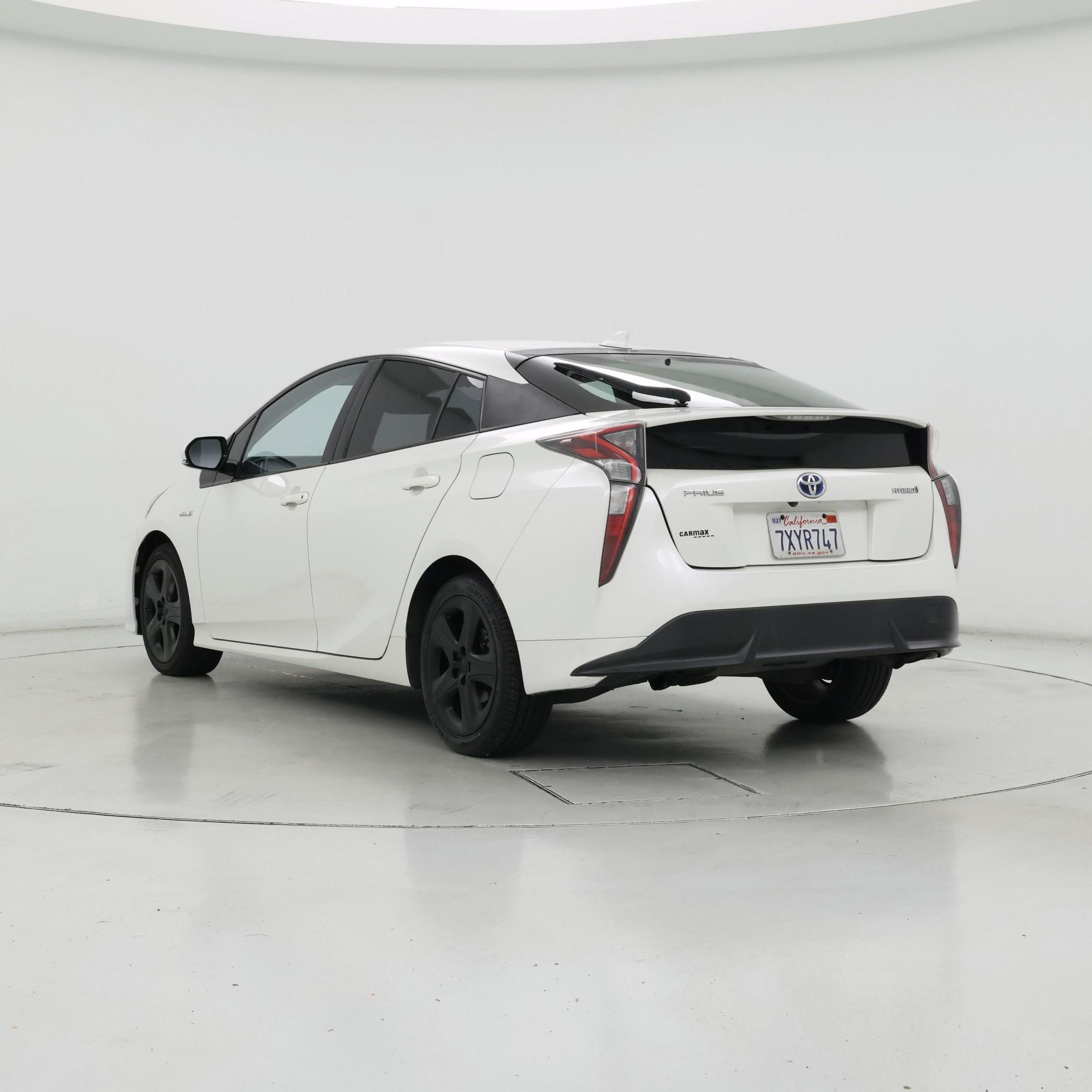 Thumbnail: 2017 Toyota Prius - 2