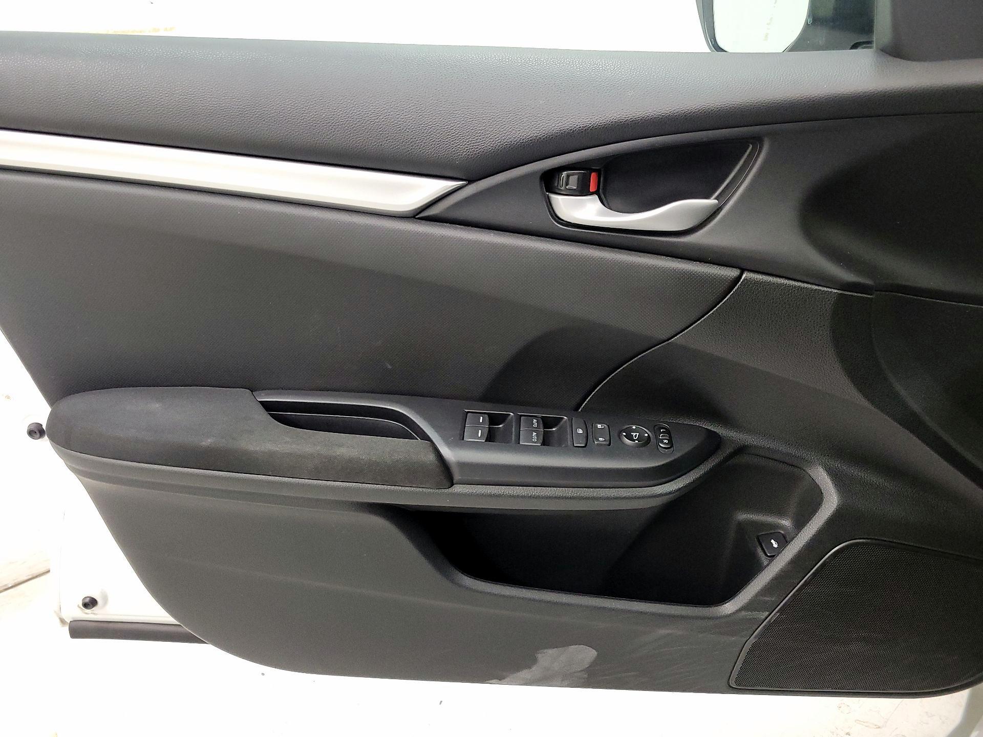 Thumbnail: 2019 Honda Civic - 12