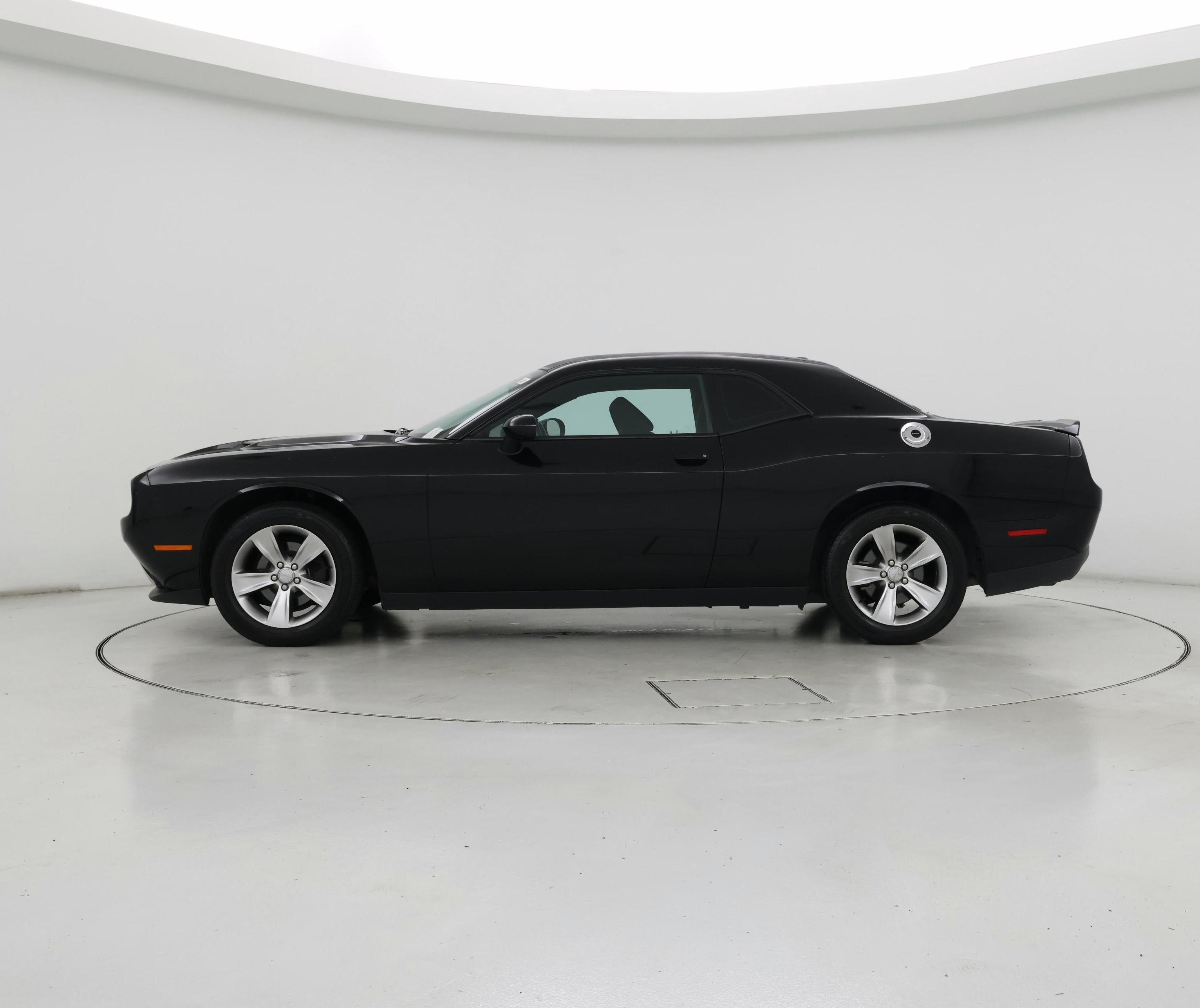 Thumbnail: 2018 Dodge Challenger - 3