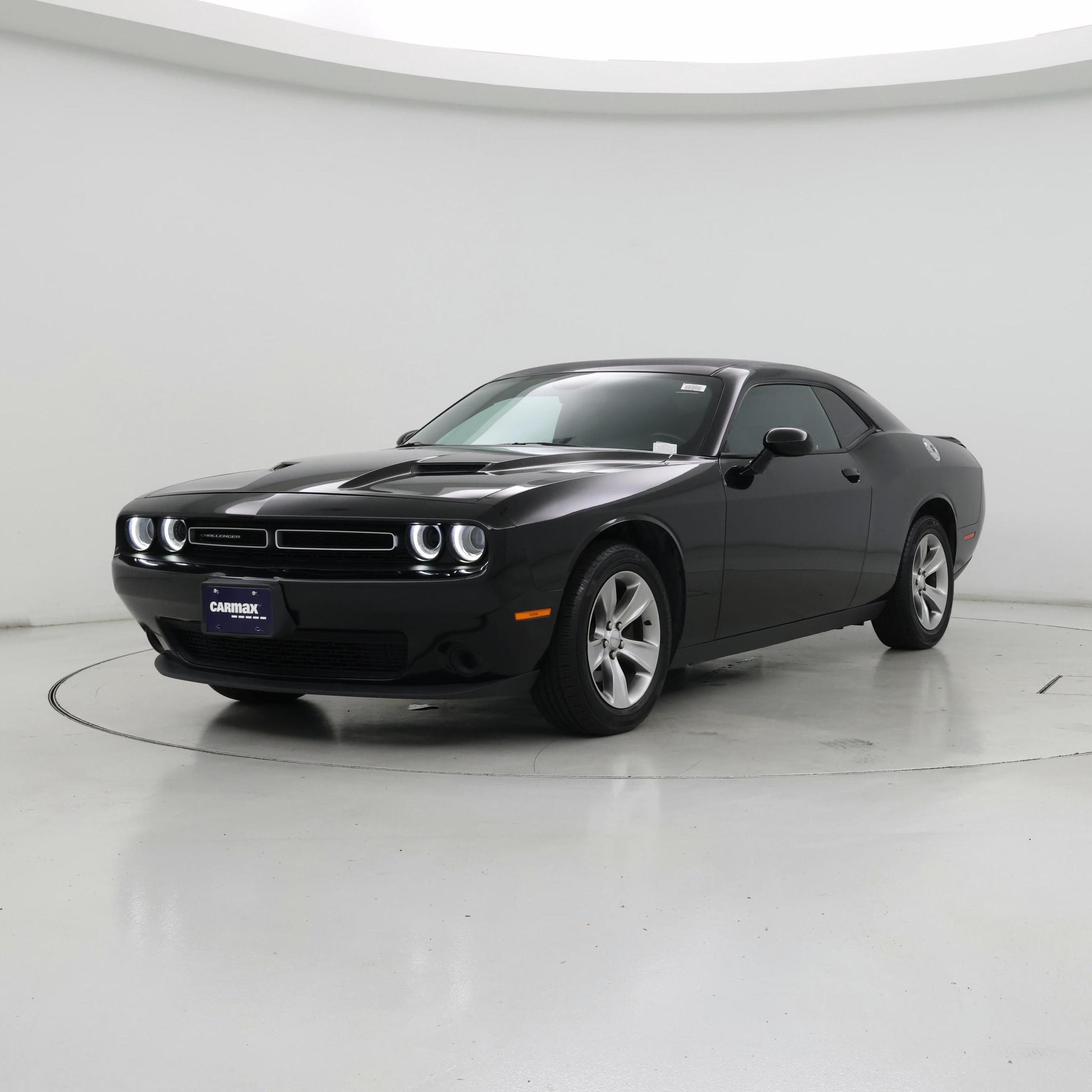 Thumbnail: 2018 Dodge Challenger - 4