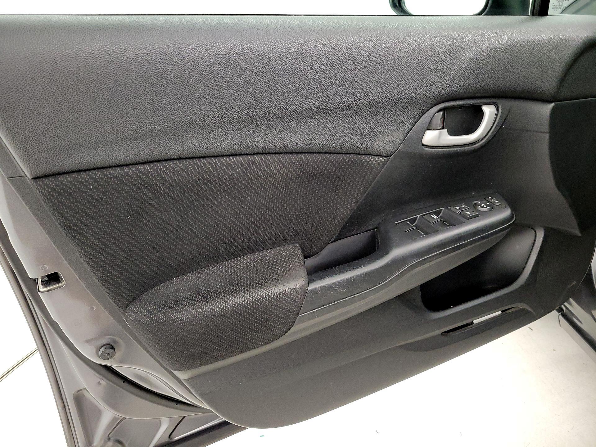 Thumbnail: 2013 Honda Civic - 12
