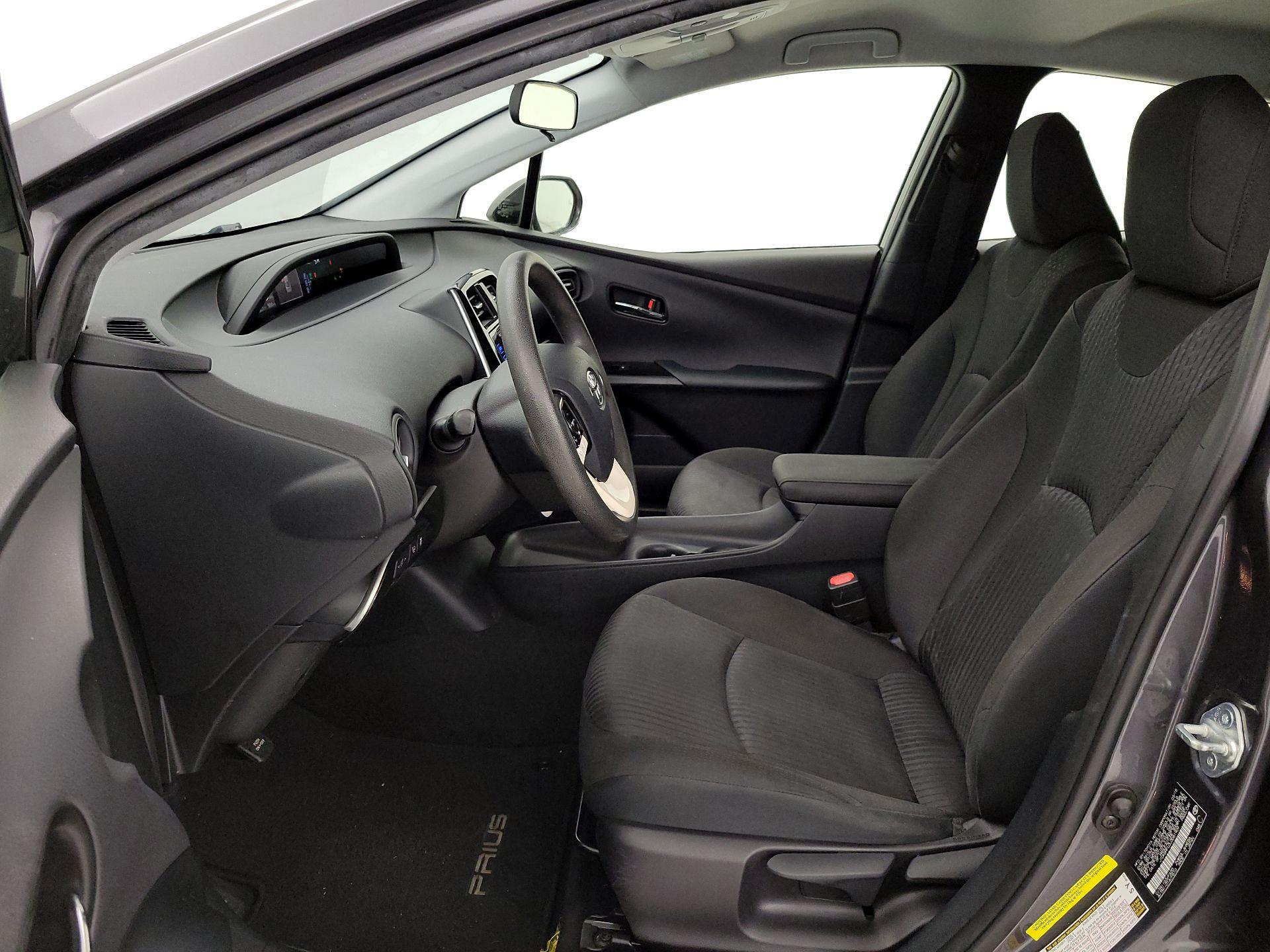 Thumbnail: 2018 Toyota Prius - 11