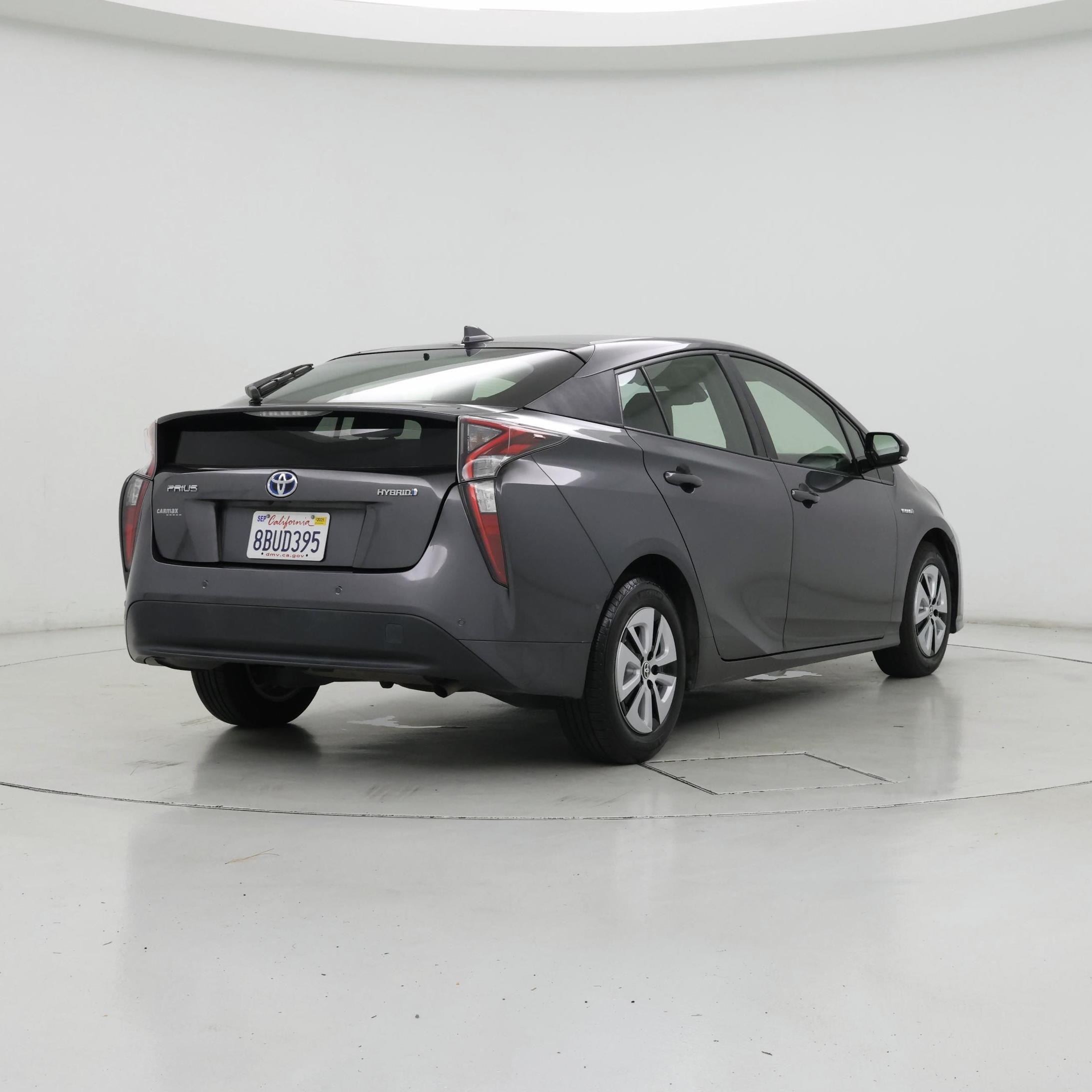 Thumbnail: 2018 Toyota Prius - 8