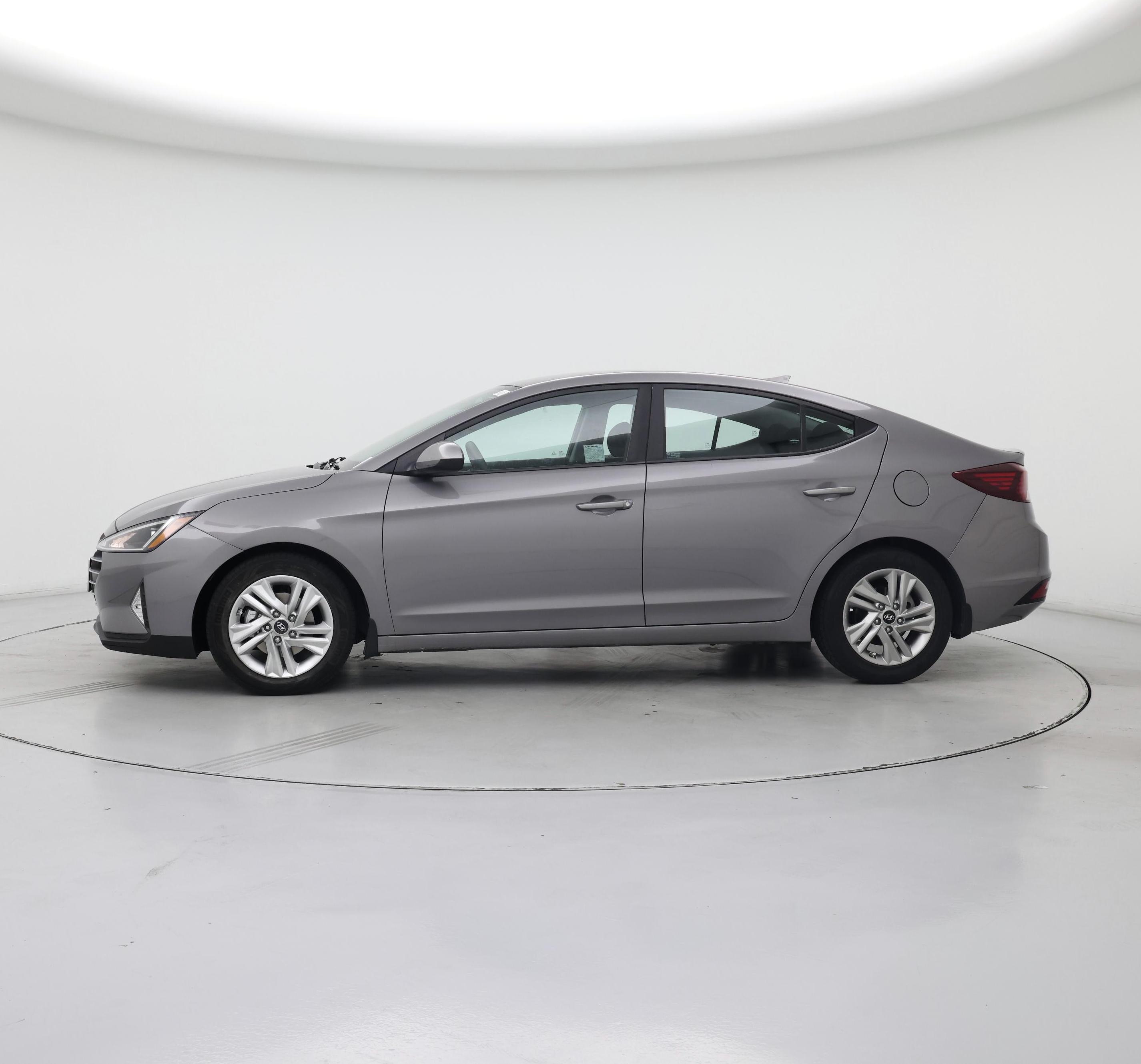 Thumbnail: 2020 Hyundai Elantra - 3