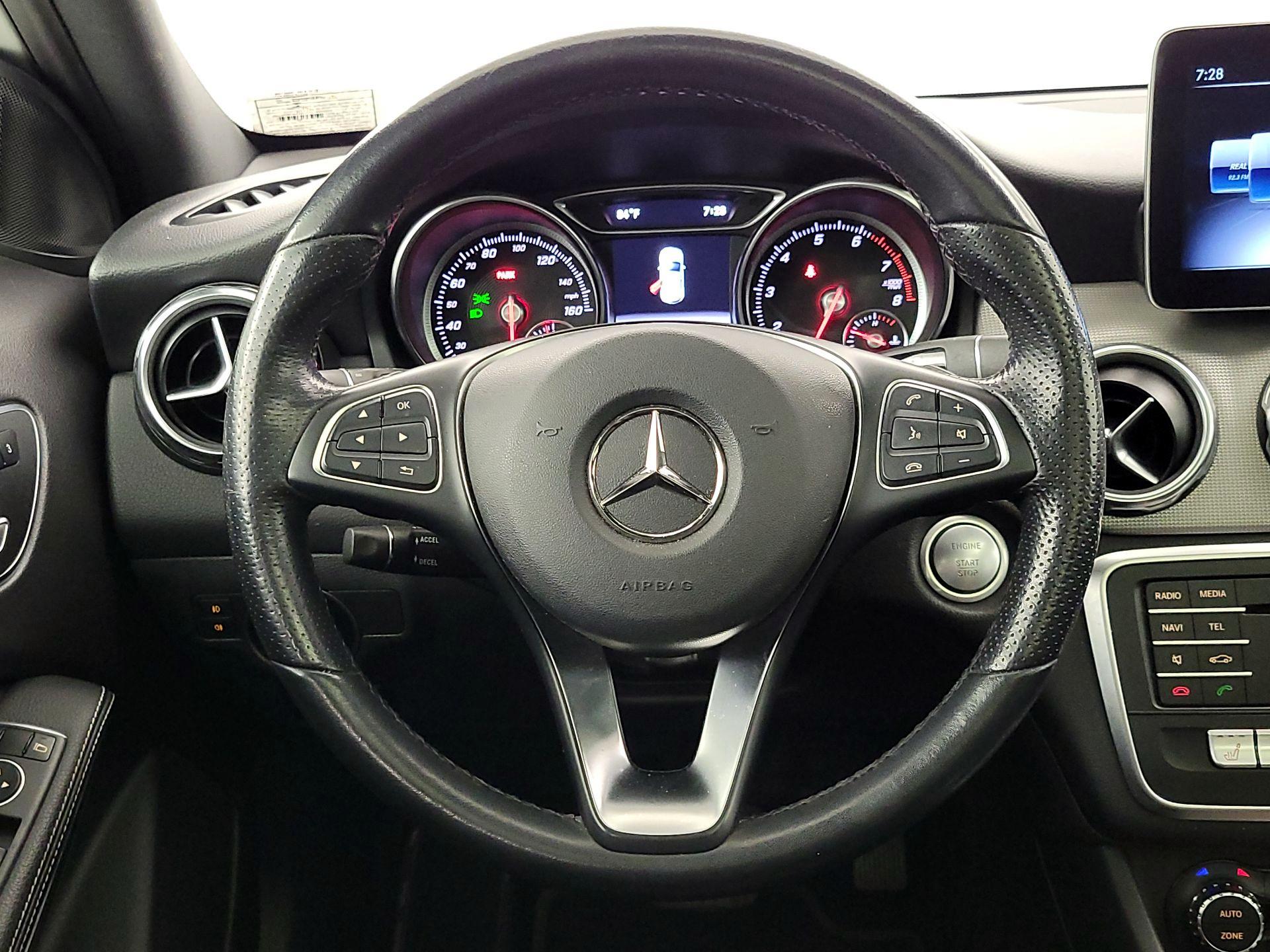 Thumbnail: 2019 Mercedes-Benz GLA - 10