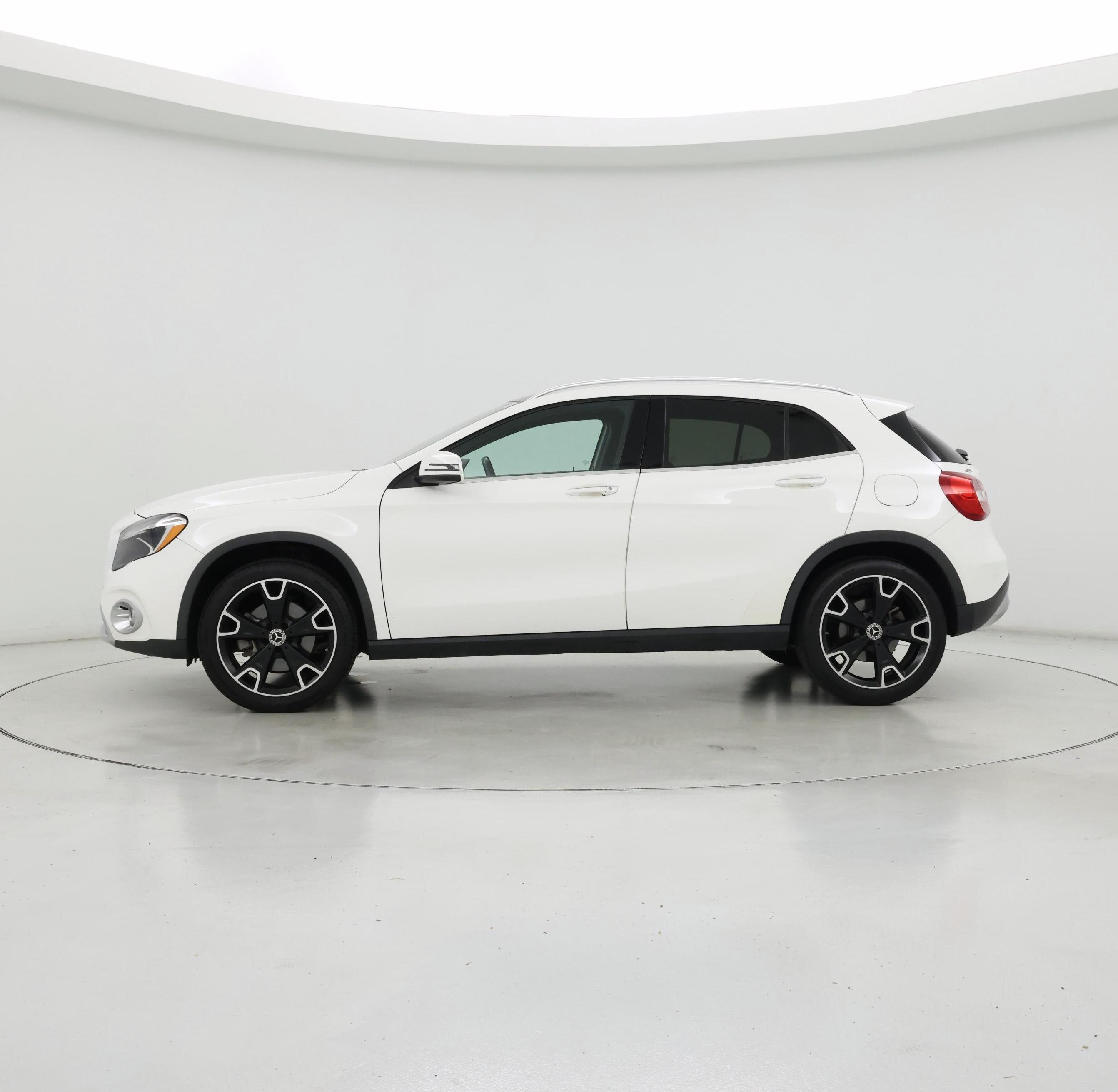 Thumbnail: 2019 Mercedes-Benz GLA - 3