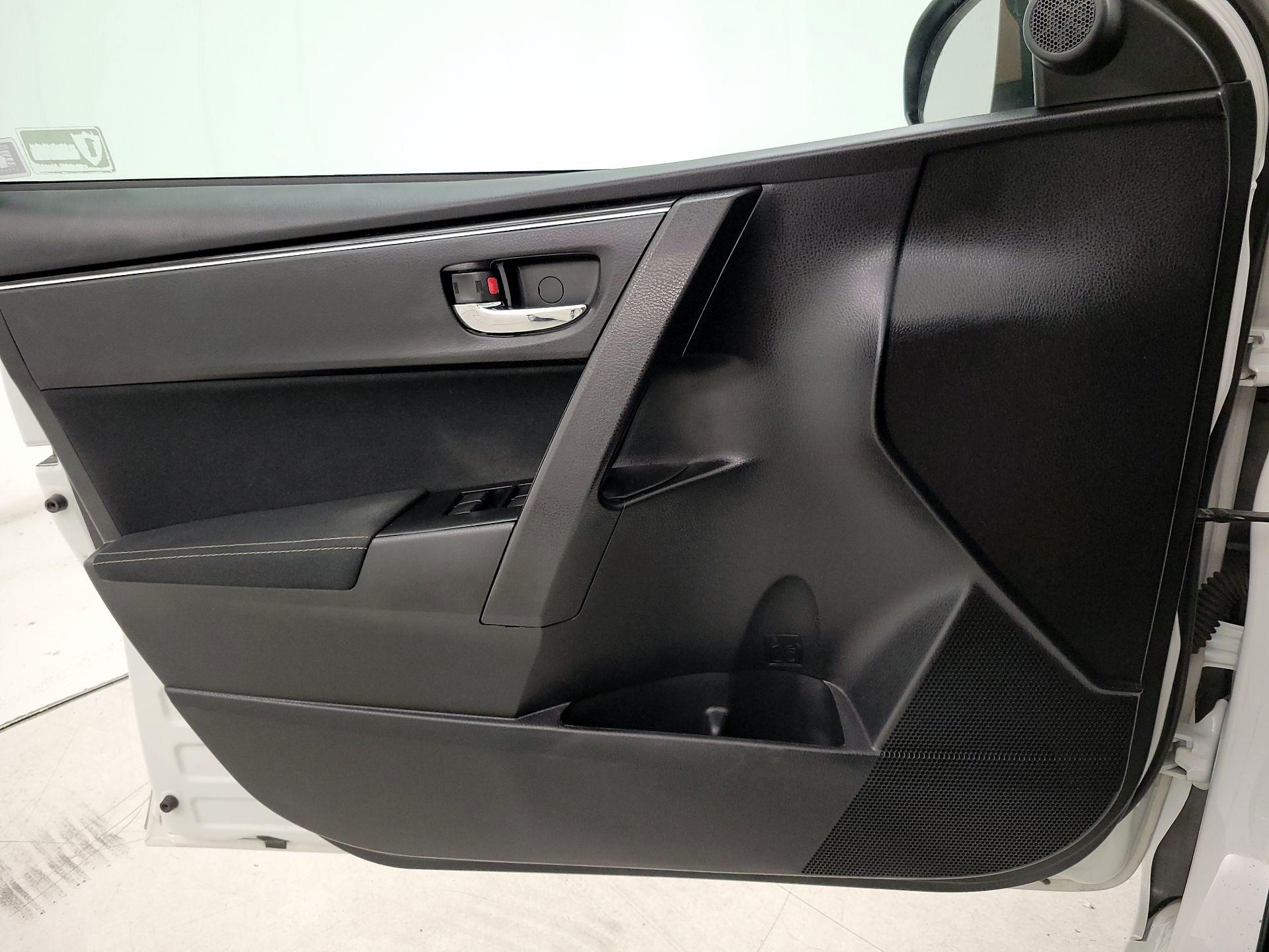 Thumbnail: 2019 Toyota Corolla - 12