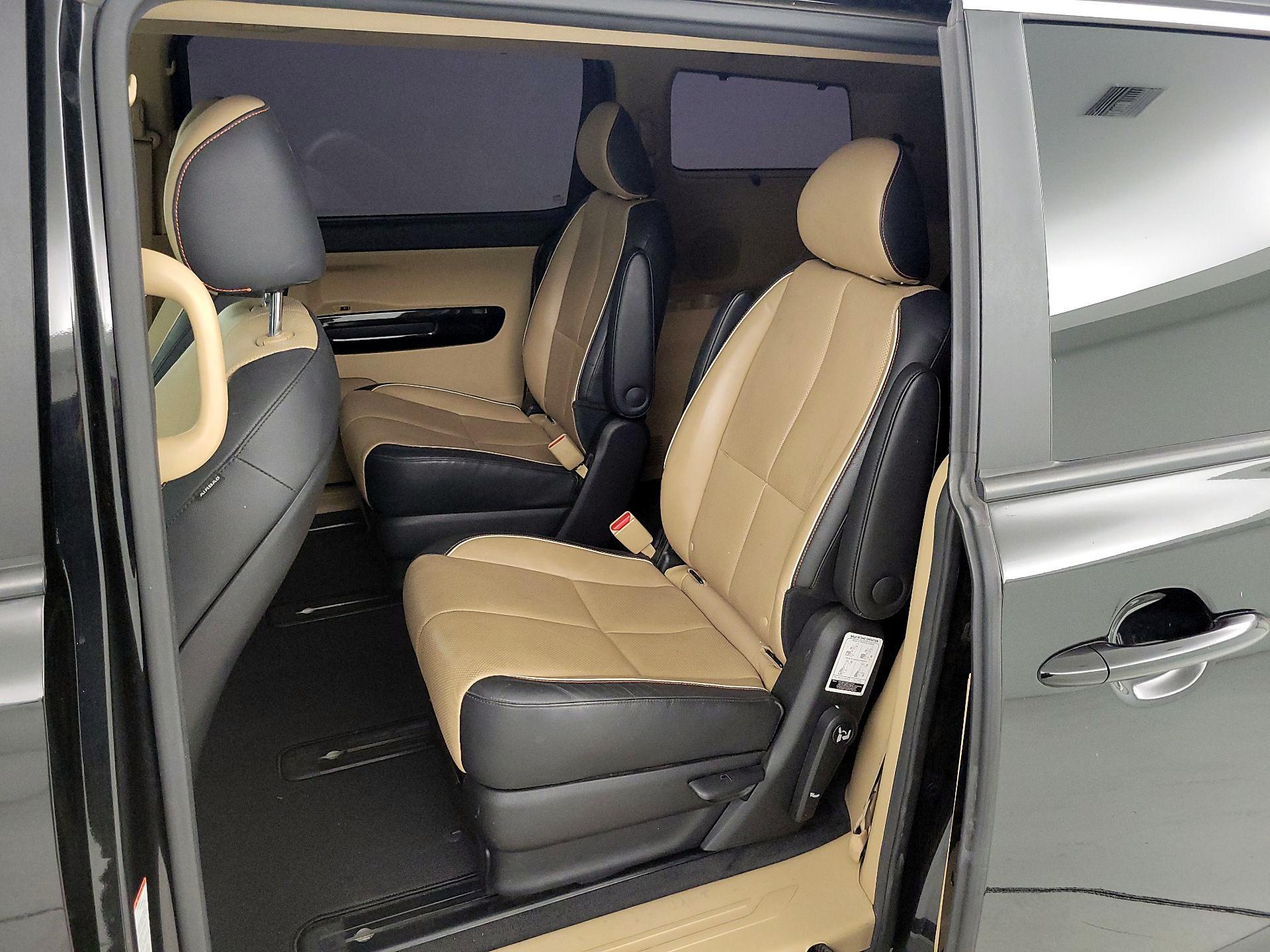 Thumbnail: 2016 Kia Sedona - 20