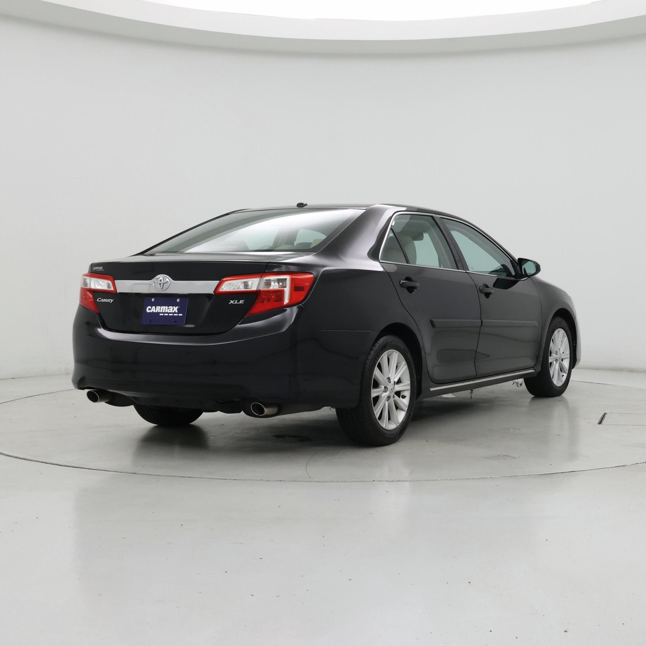 Thumbnail: 2013 Toyota Camry - 8