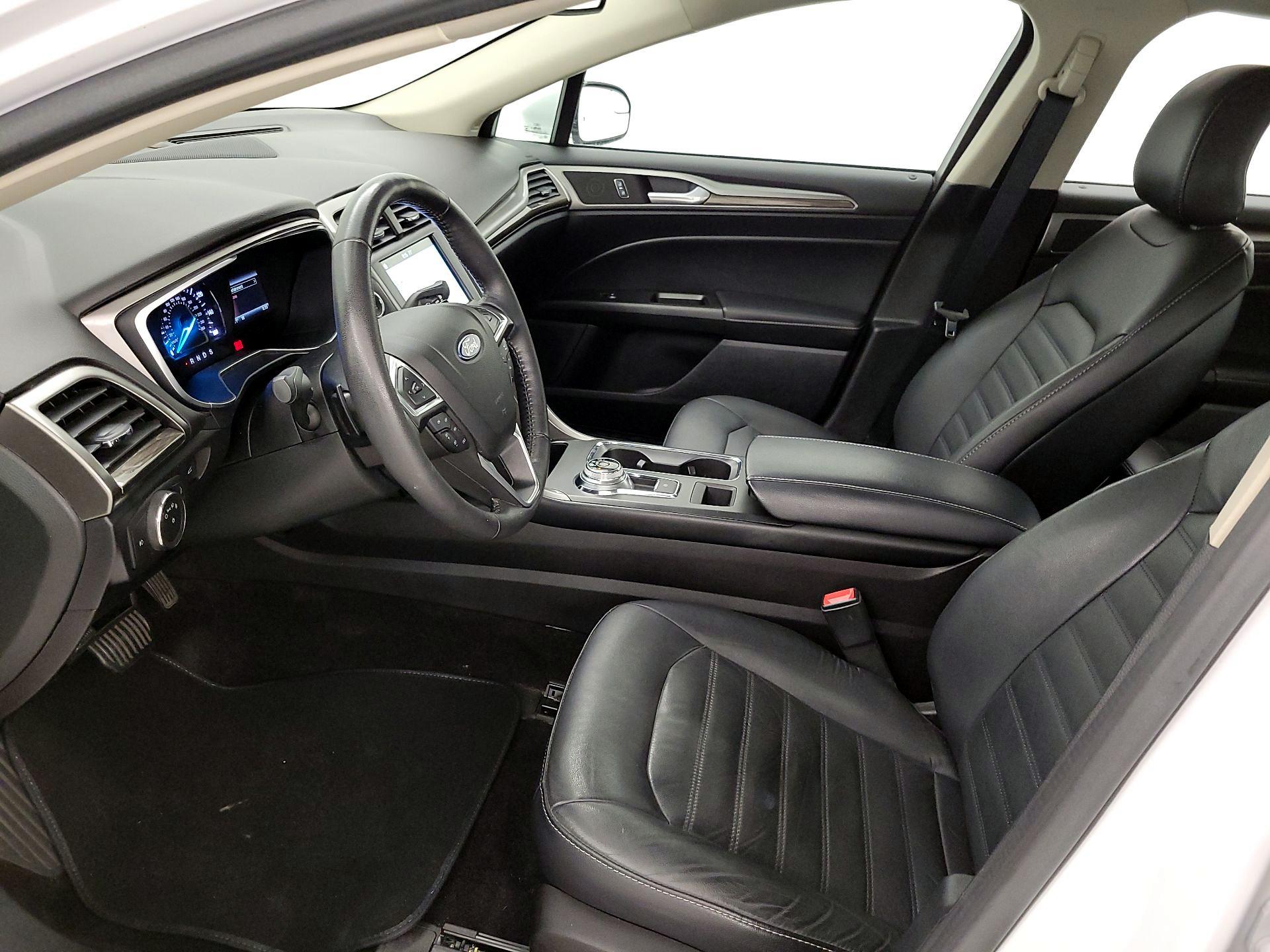 Thumbnail: 2017 Ford Fusion - 11