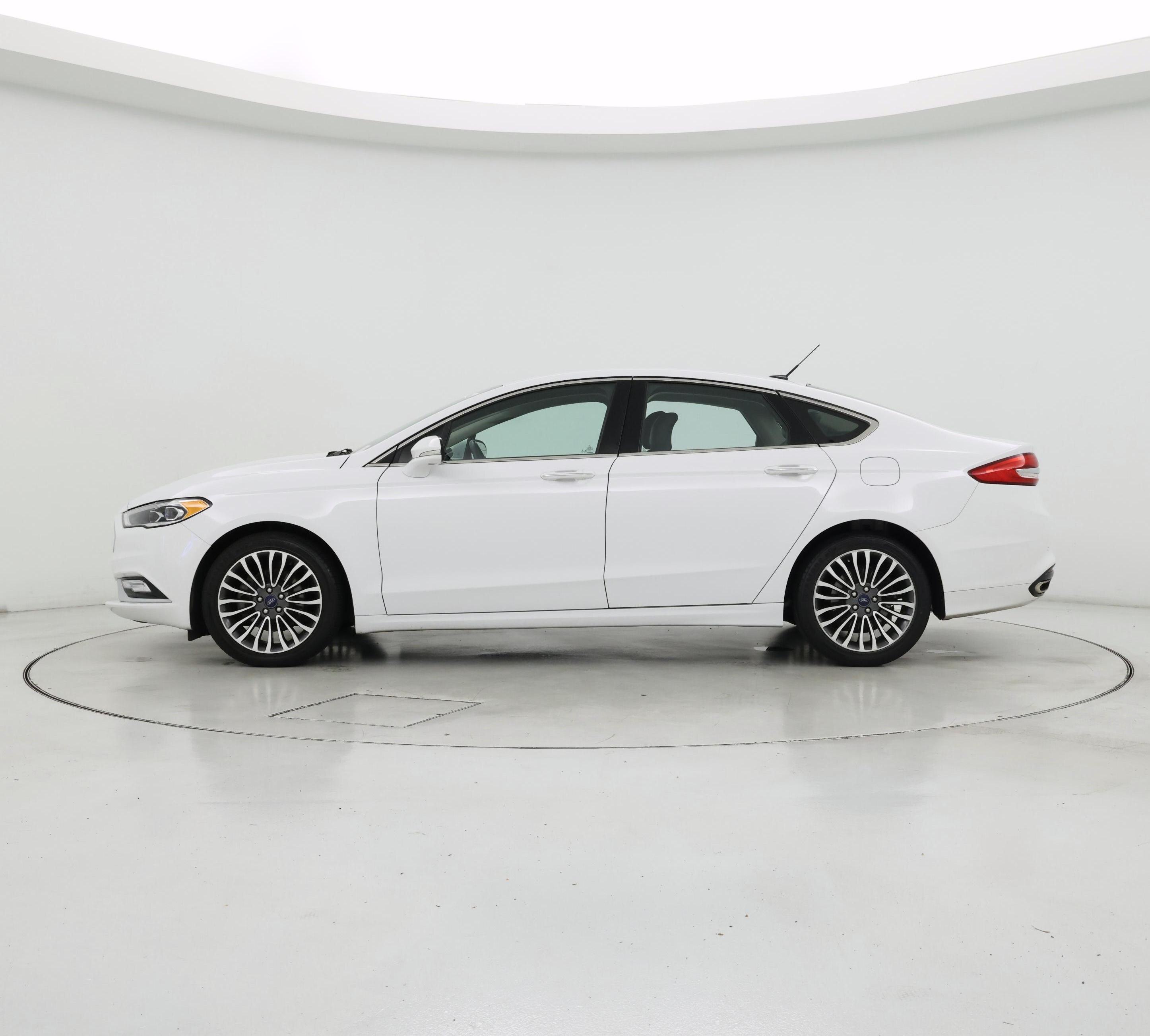 Thumbnail: 2017 Ford Fusion - 3
