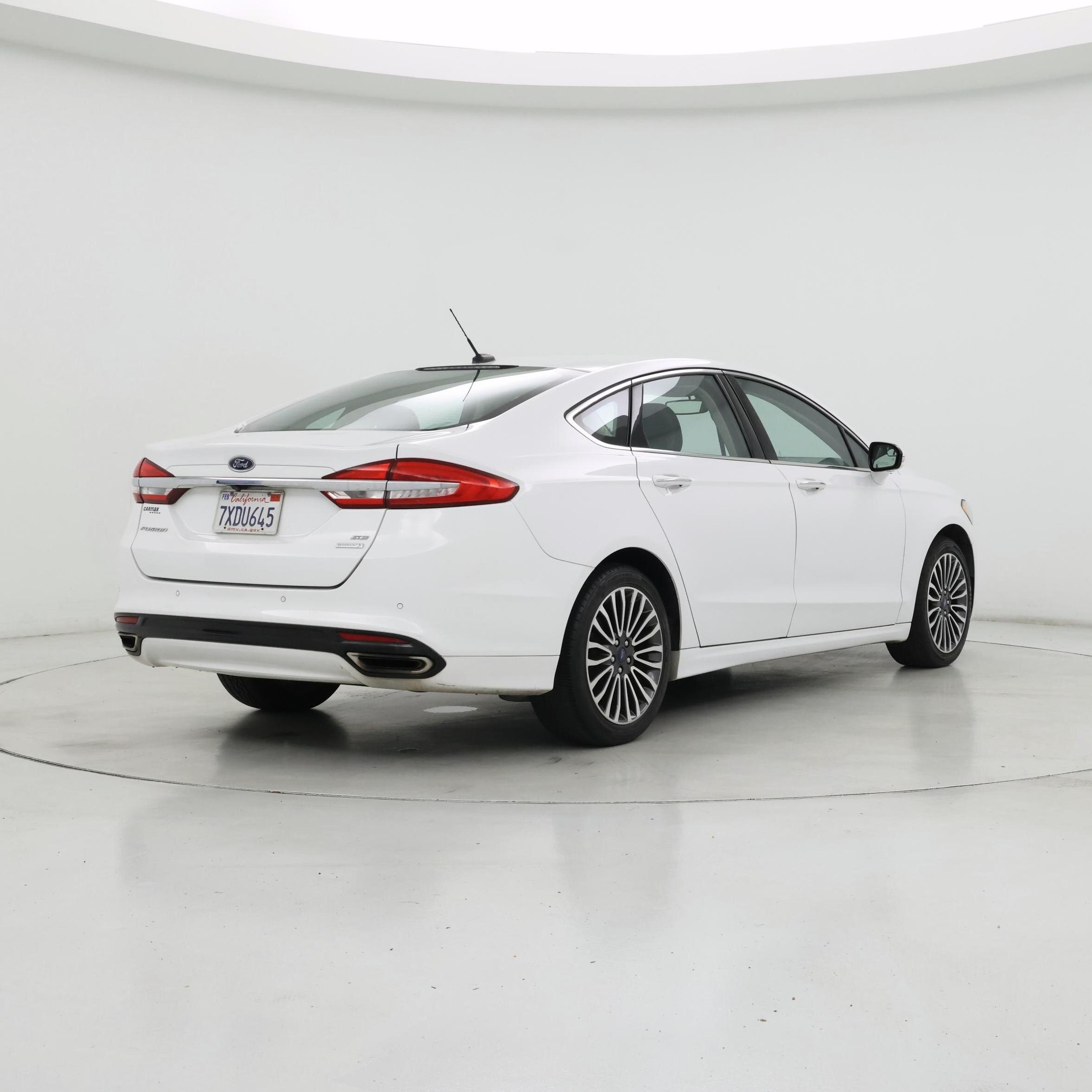 Thumbnail: 2017 Ford Fusion - 8