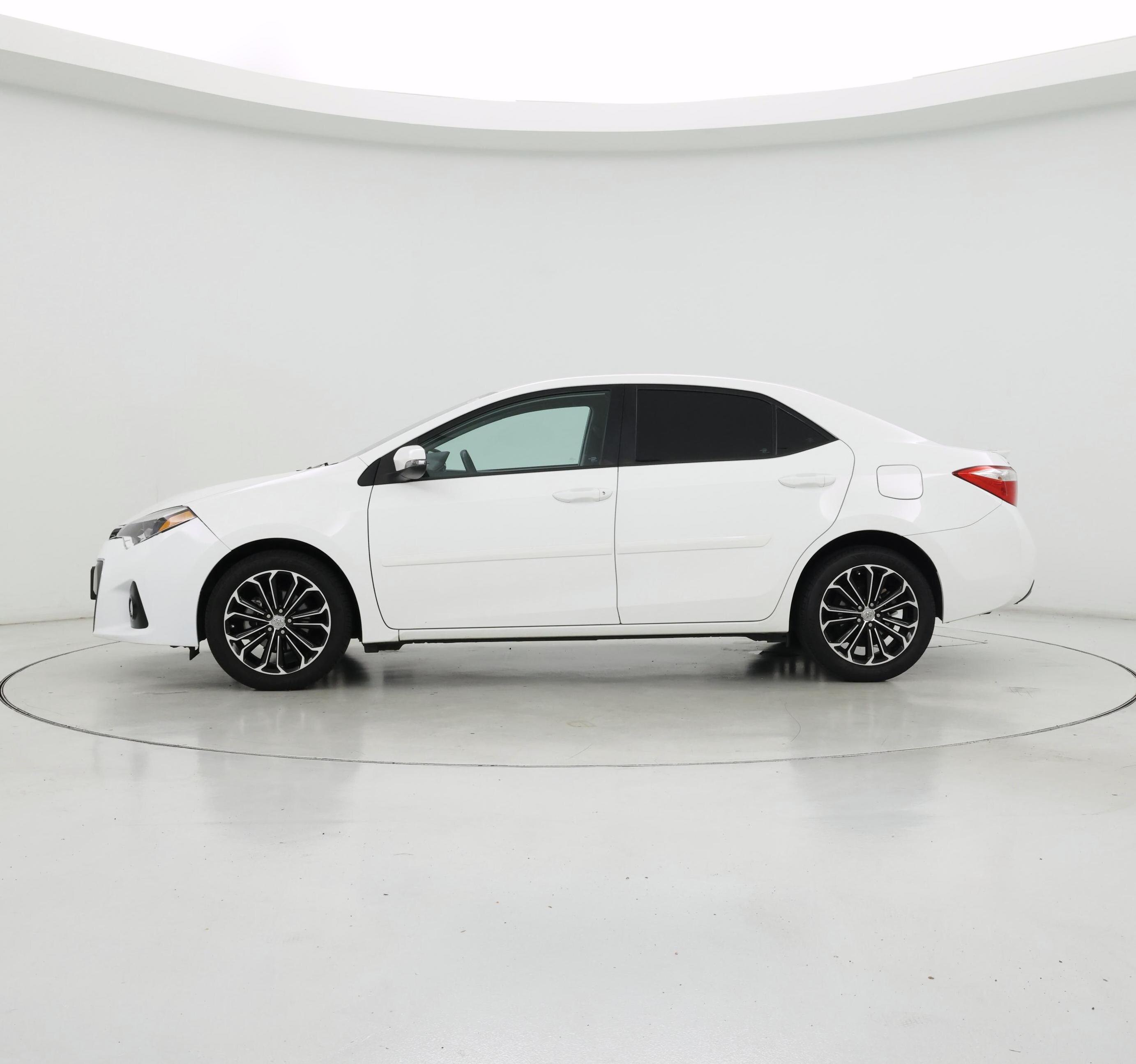 Thumbnail: 2016 Toyota Corolla - 3