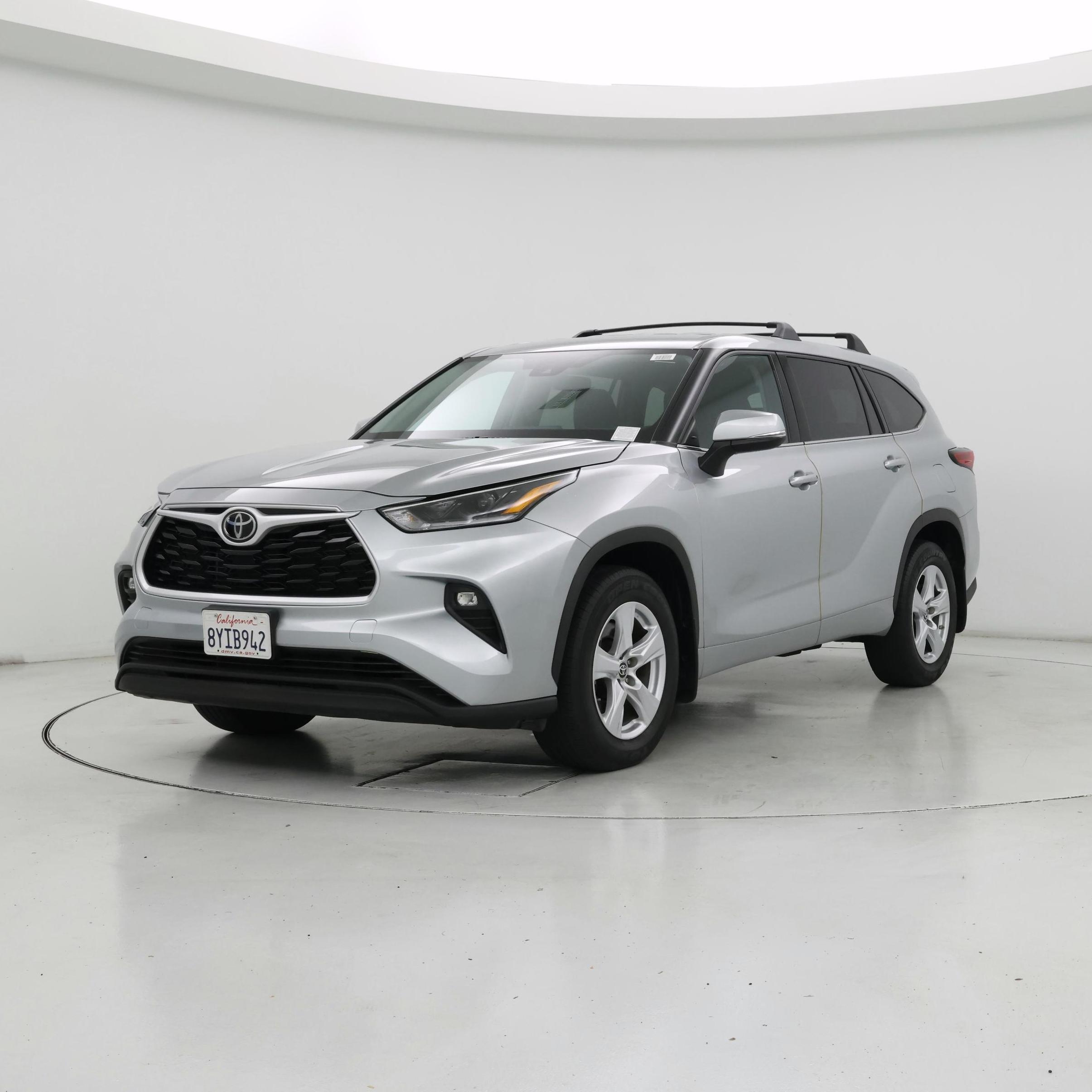 Thumbnail: 2021 Toyota Highlander - 4