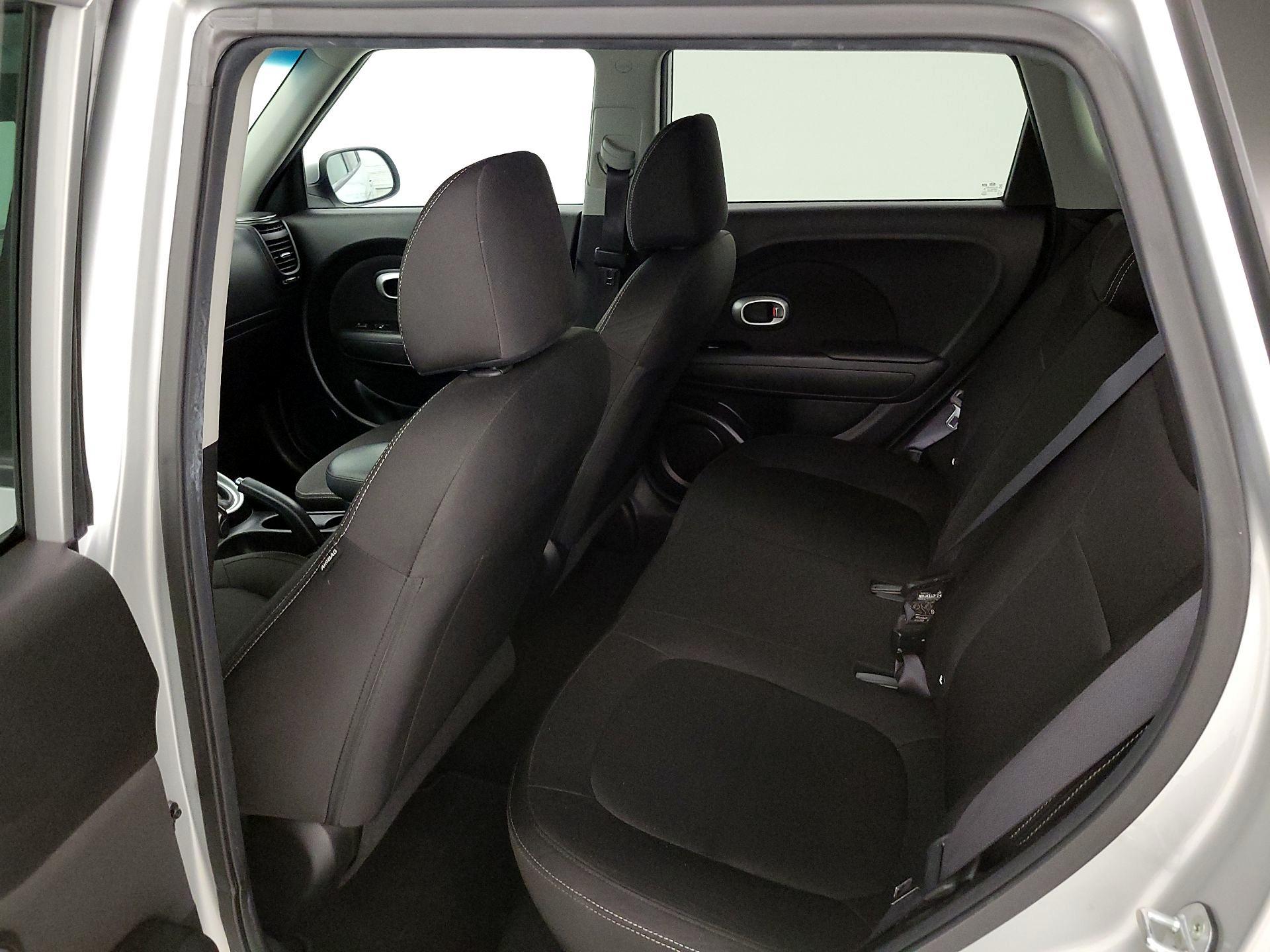 Thumbnail: 2018 Kia Soul - 18