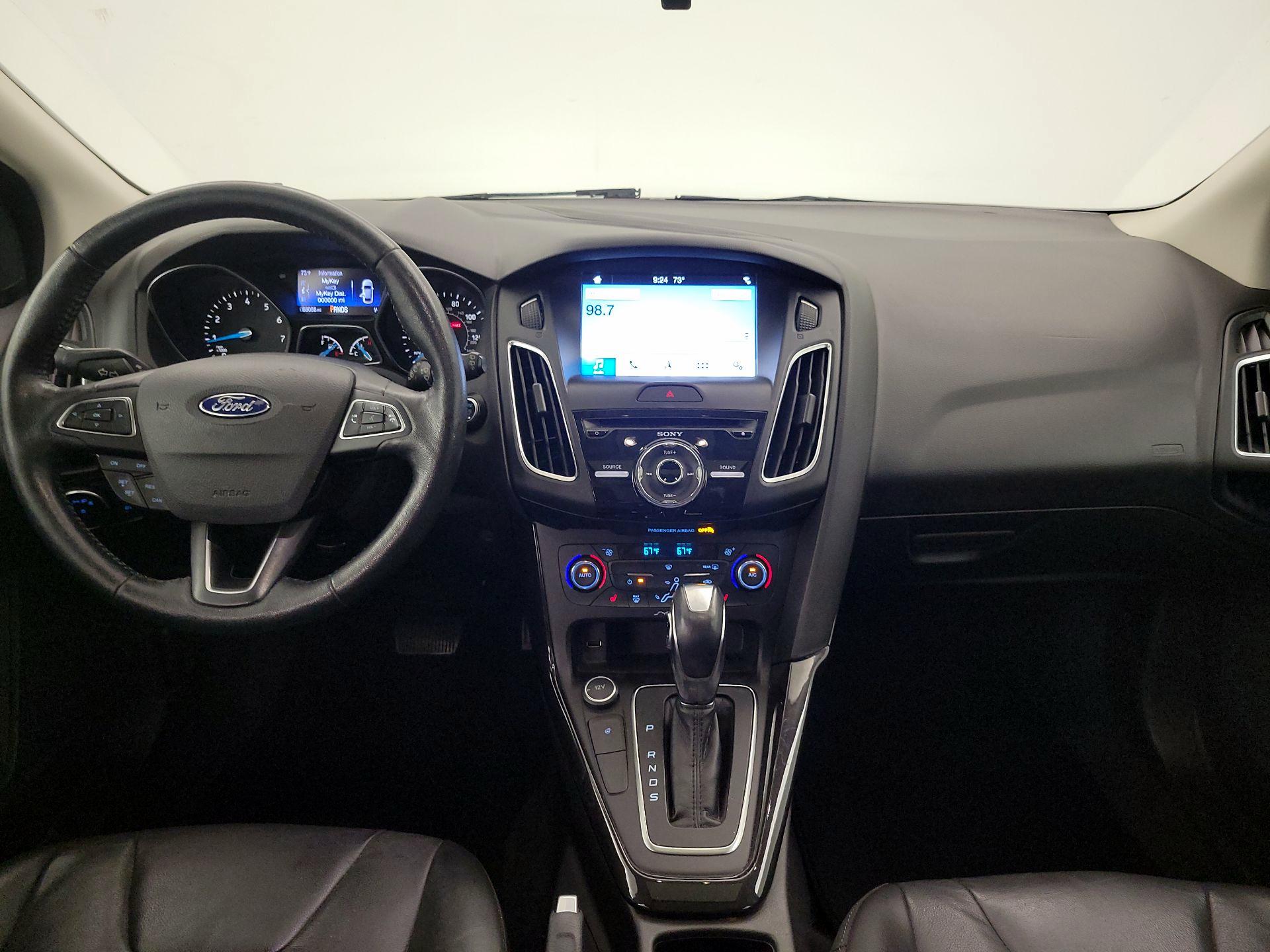 Thumbnail: 2017 Ford Focus - 9