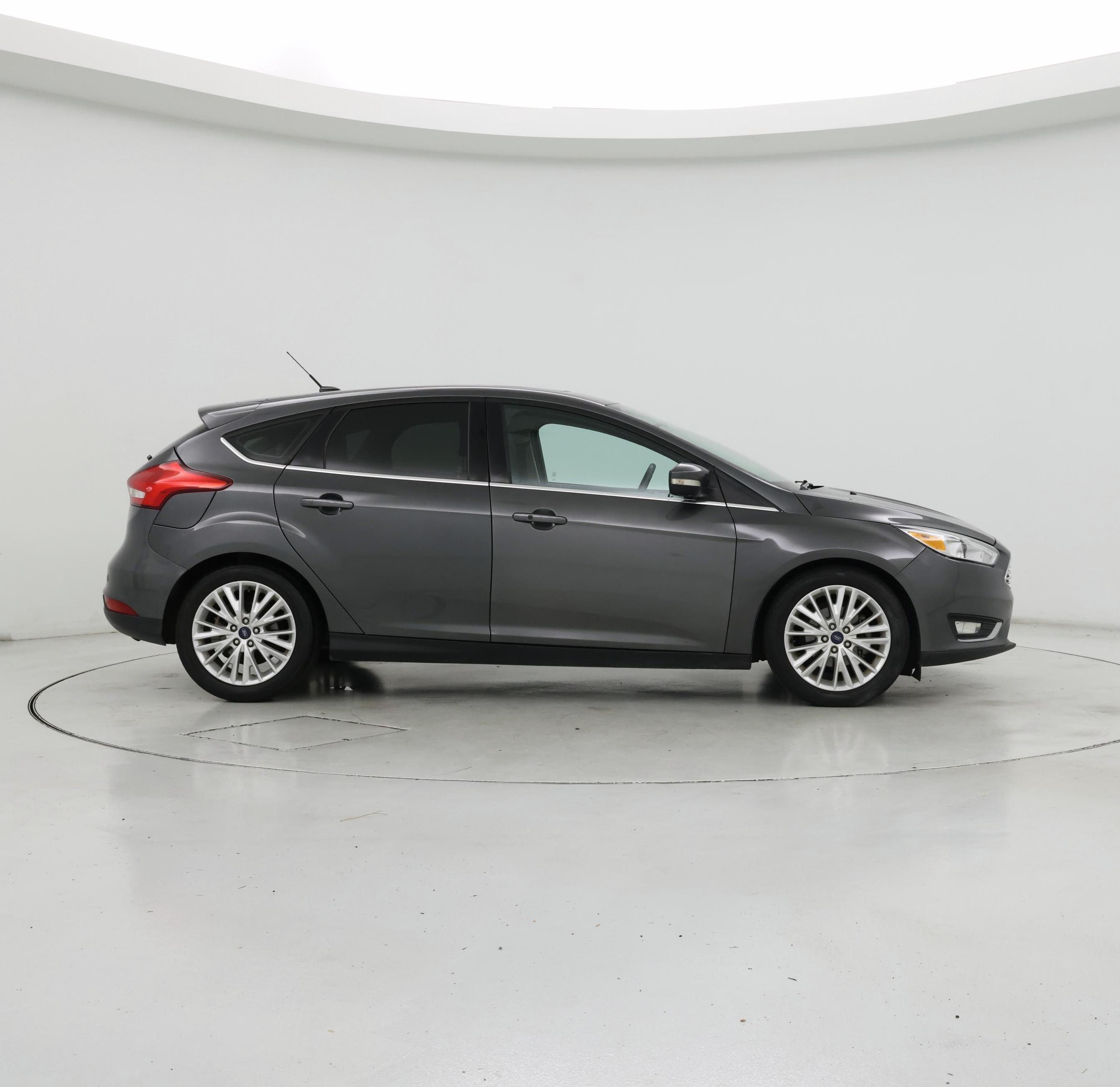 Thumbnail: 2017 Ford Focus - 7