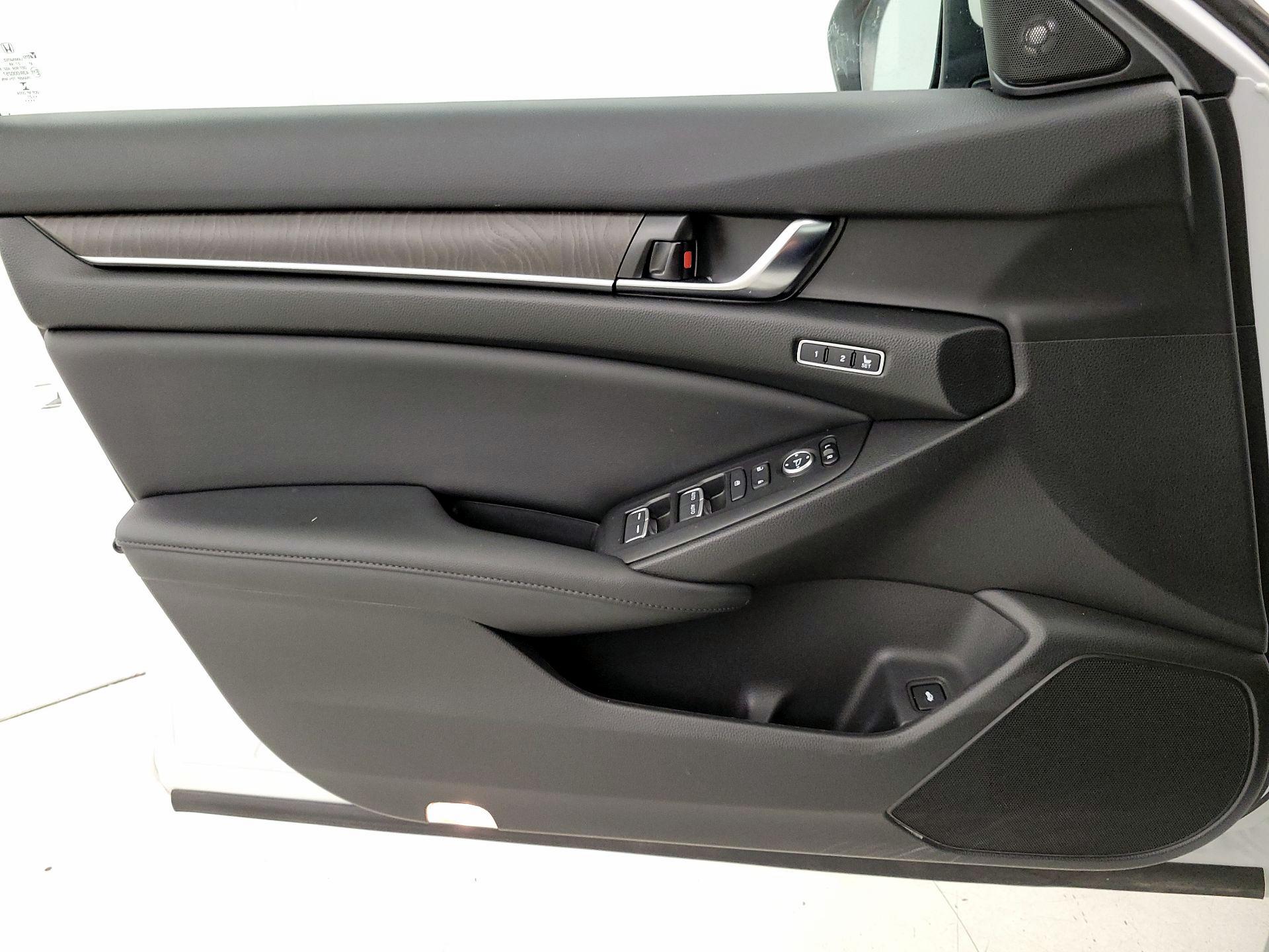 Thumbnail: 2021 Honda Accord - 12