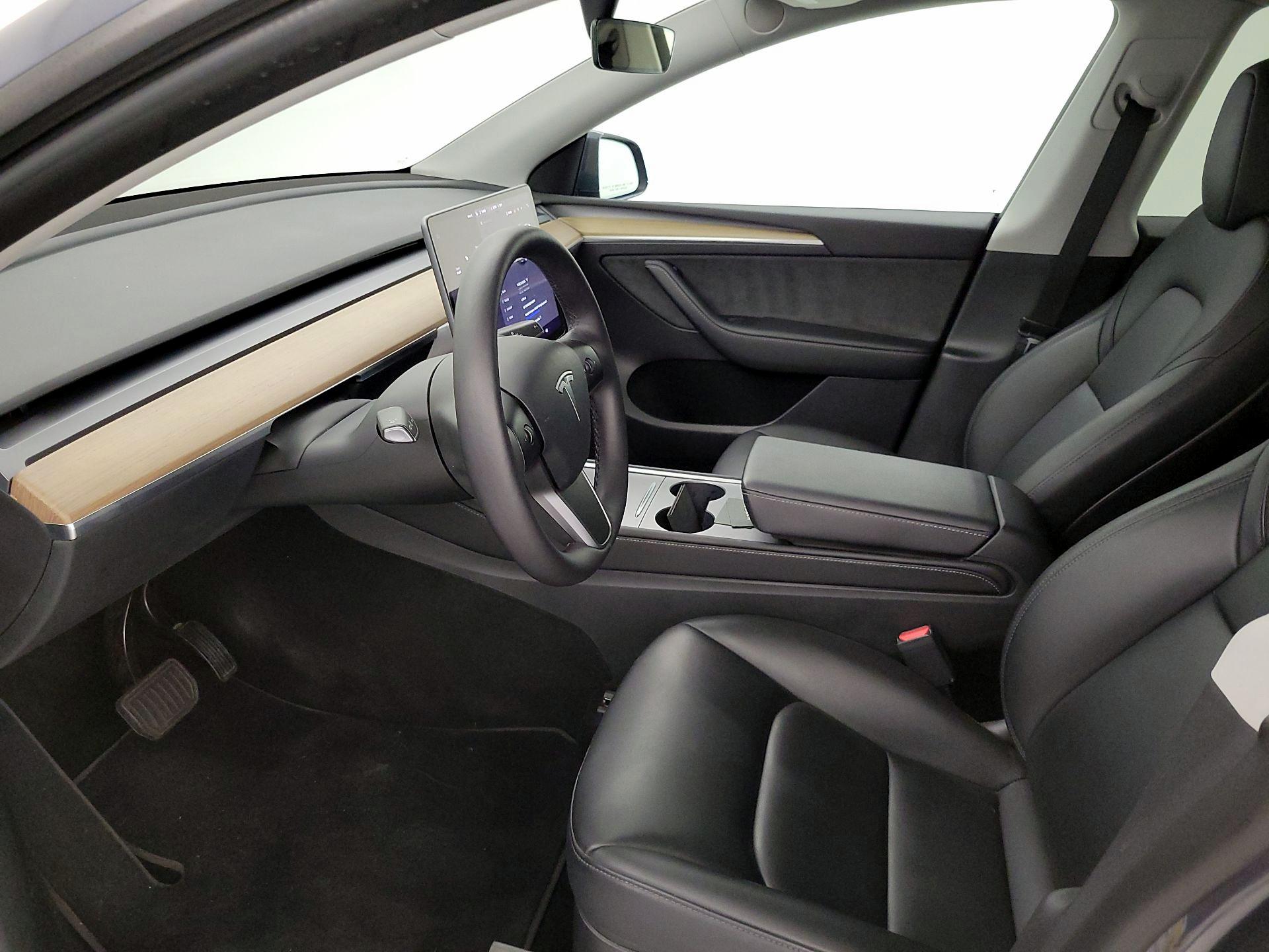 Thumbnail: 2023 Tesla Model Y - 11