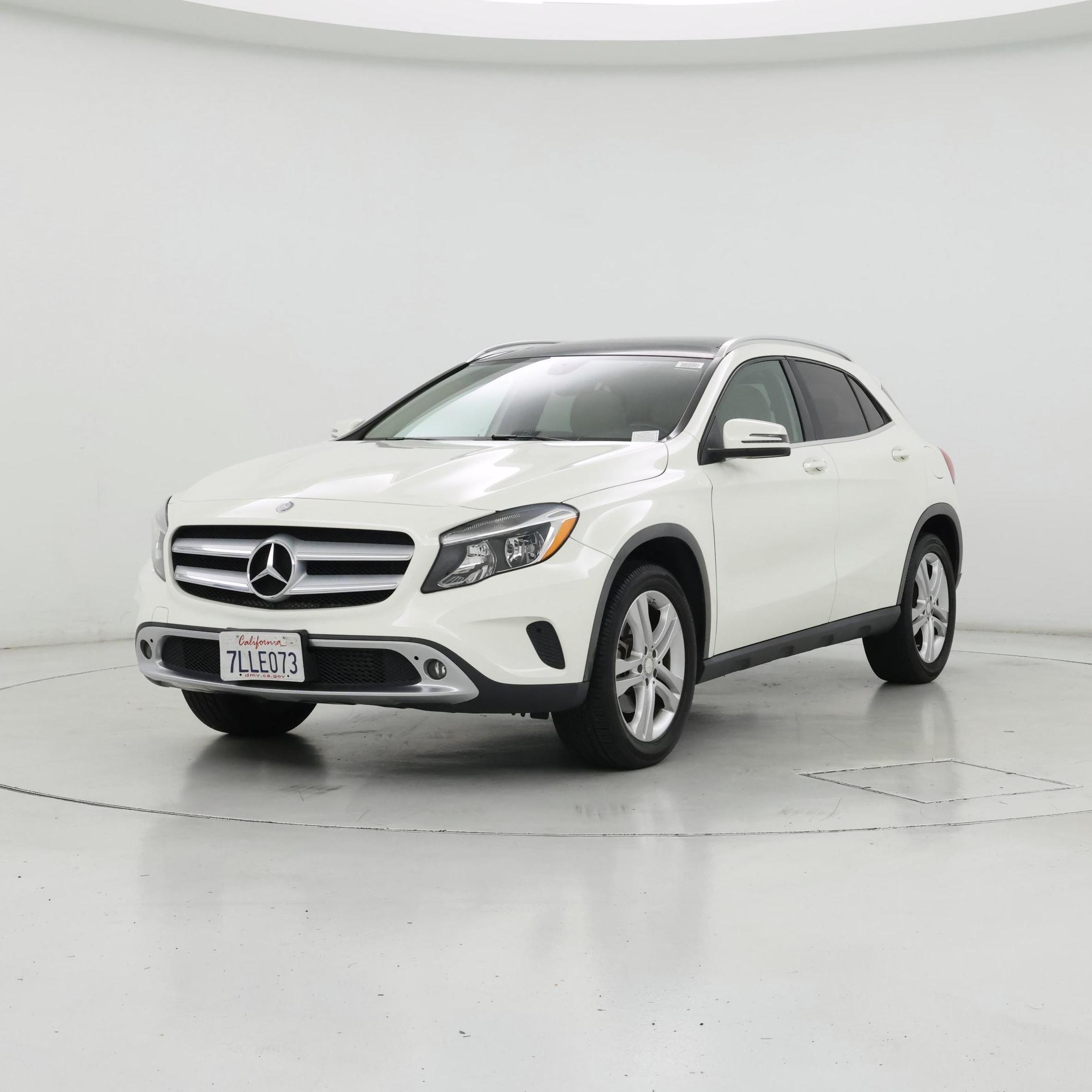 Thumbnail: 2015 Mercedes-Benz GLA - 4