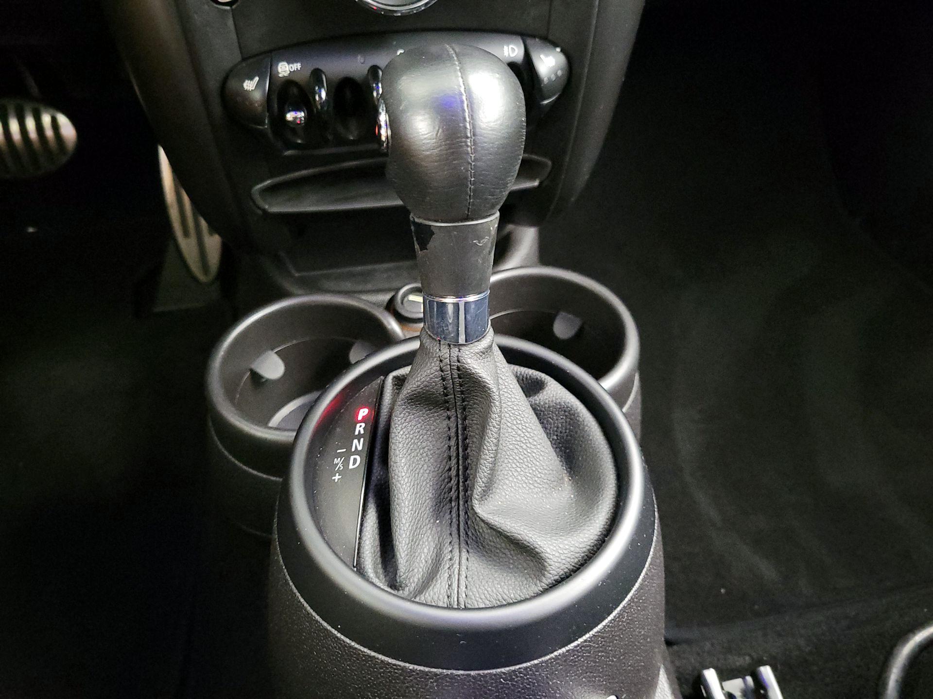 Thumbnail: 2014 MINI Cooper Countryman - 15
