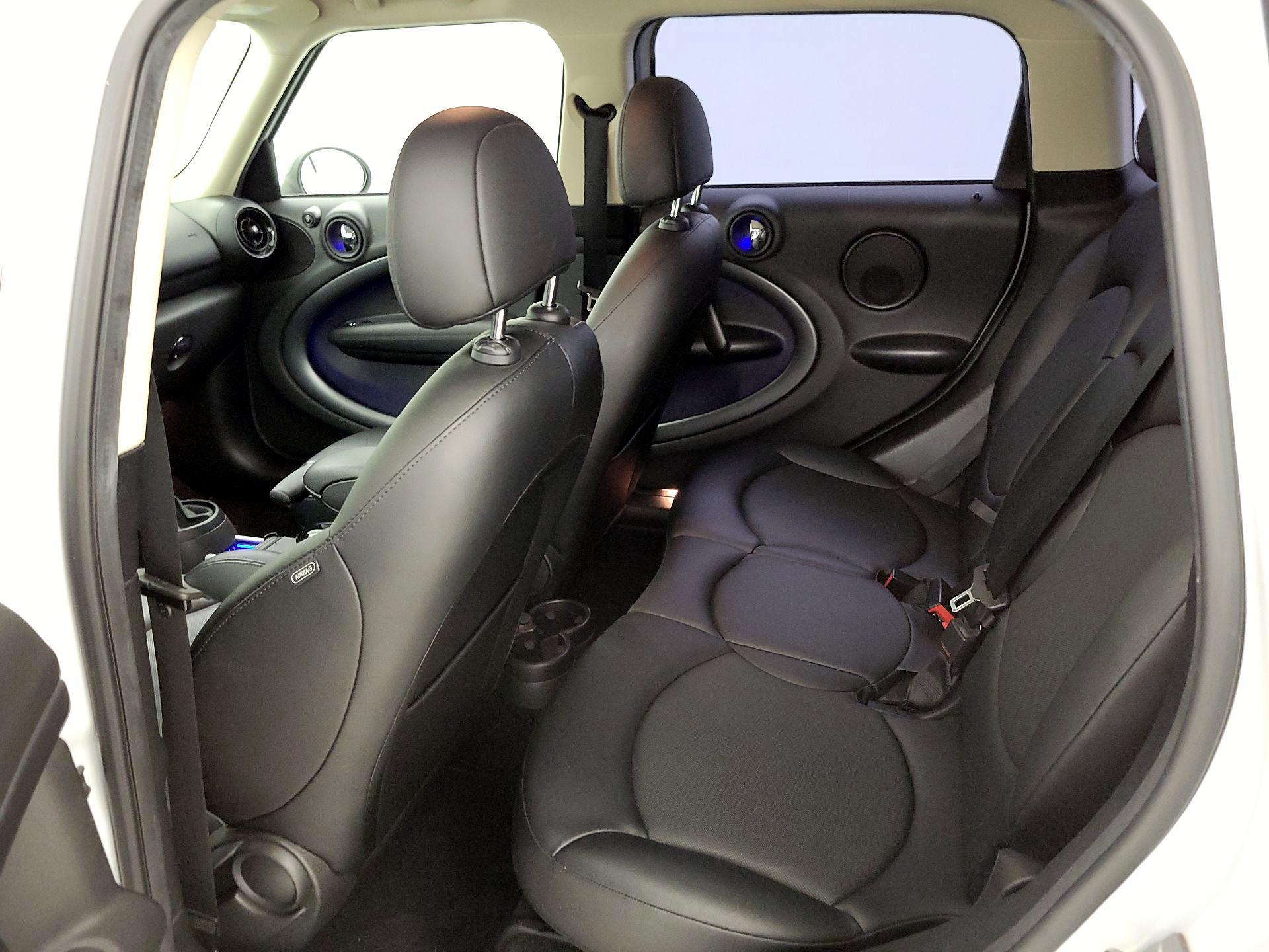 Thumbnail: 2014 MINI Cooper Countryman - 17
