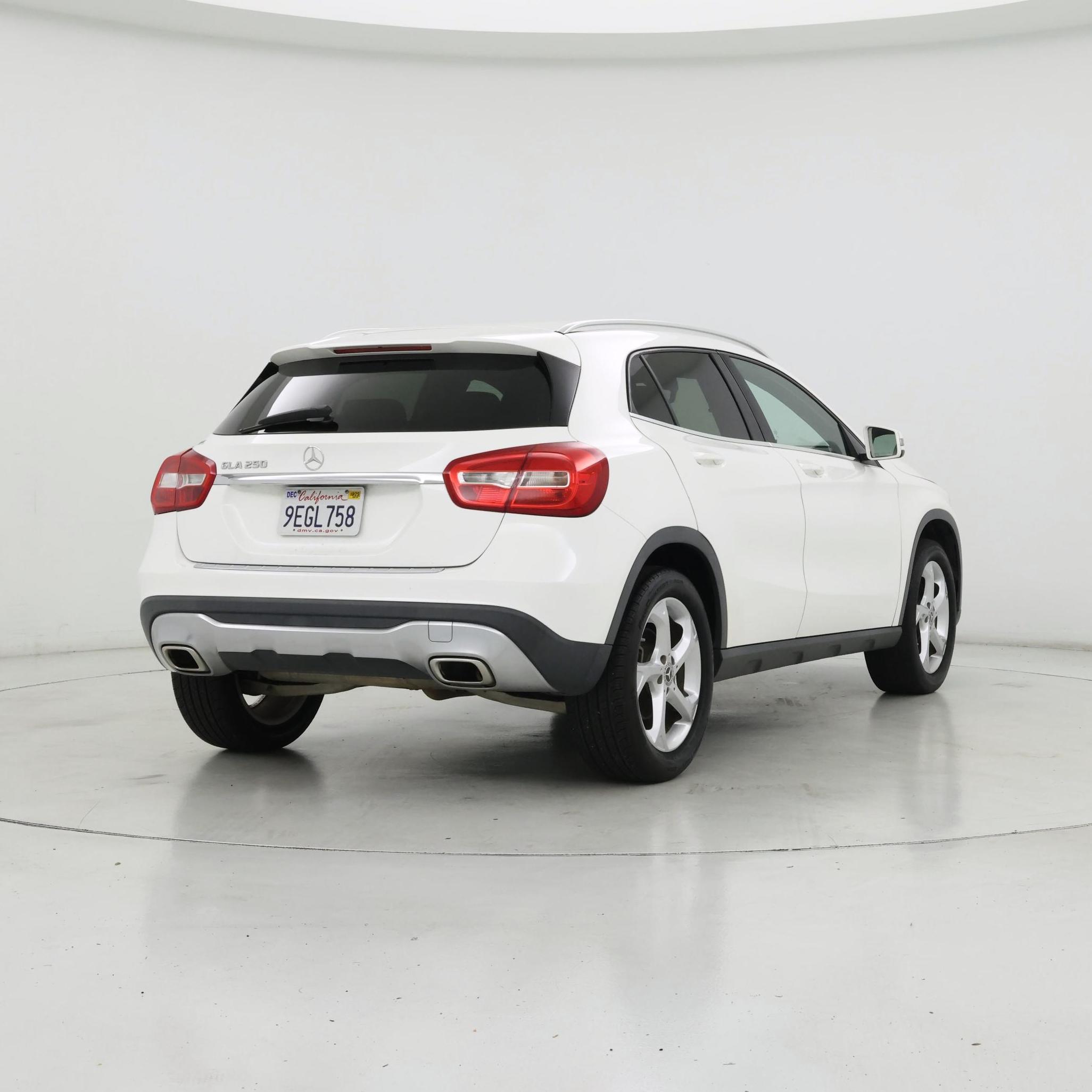 Thumbnail: 2020 Mercedes-Benz GLA - 8