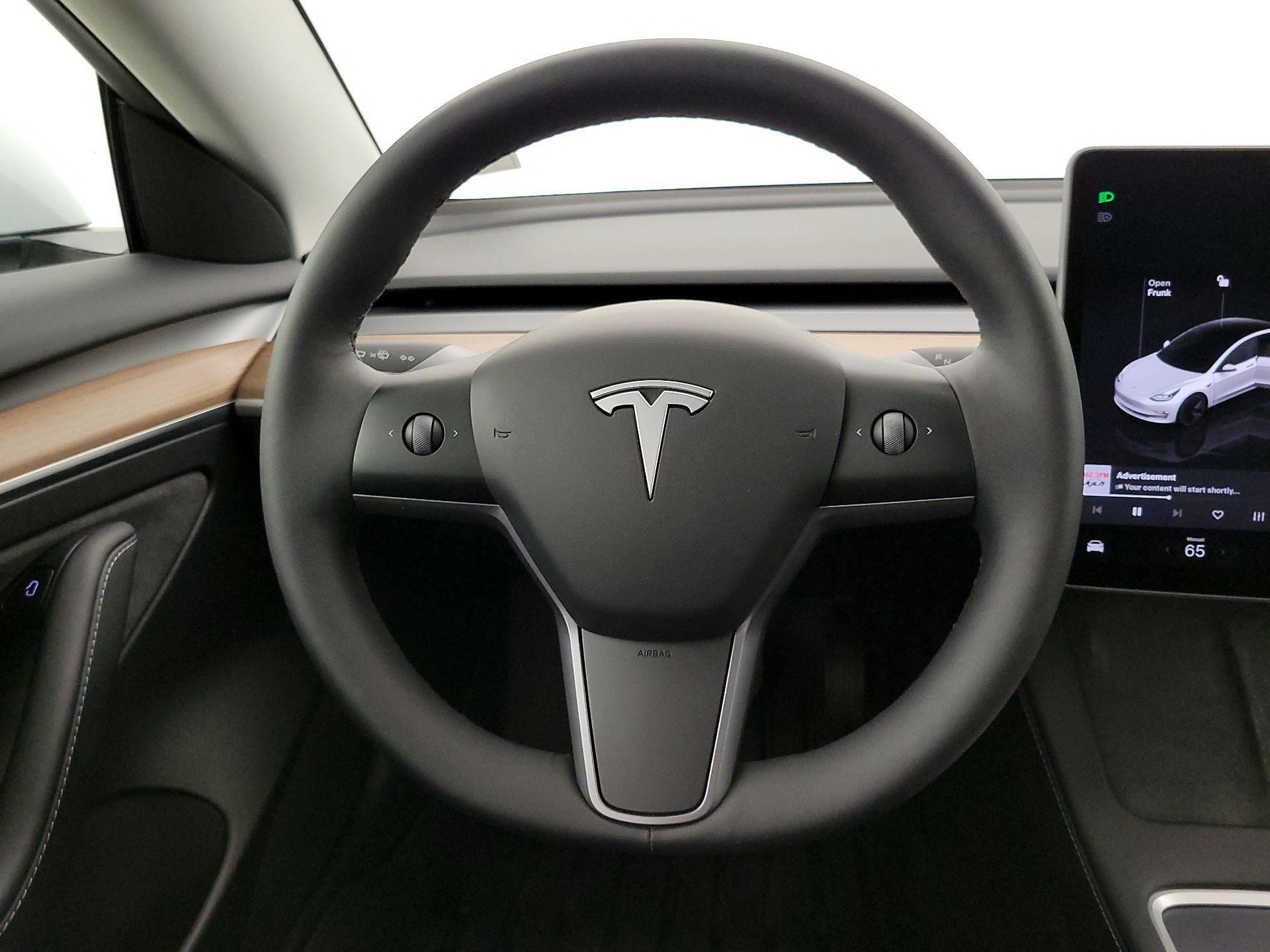 Thumbnail: 2023 Tesla Model 3 - 10
