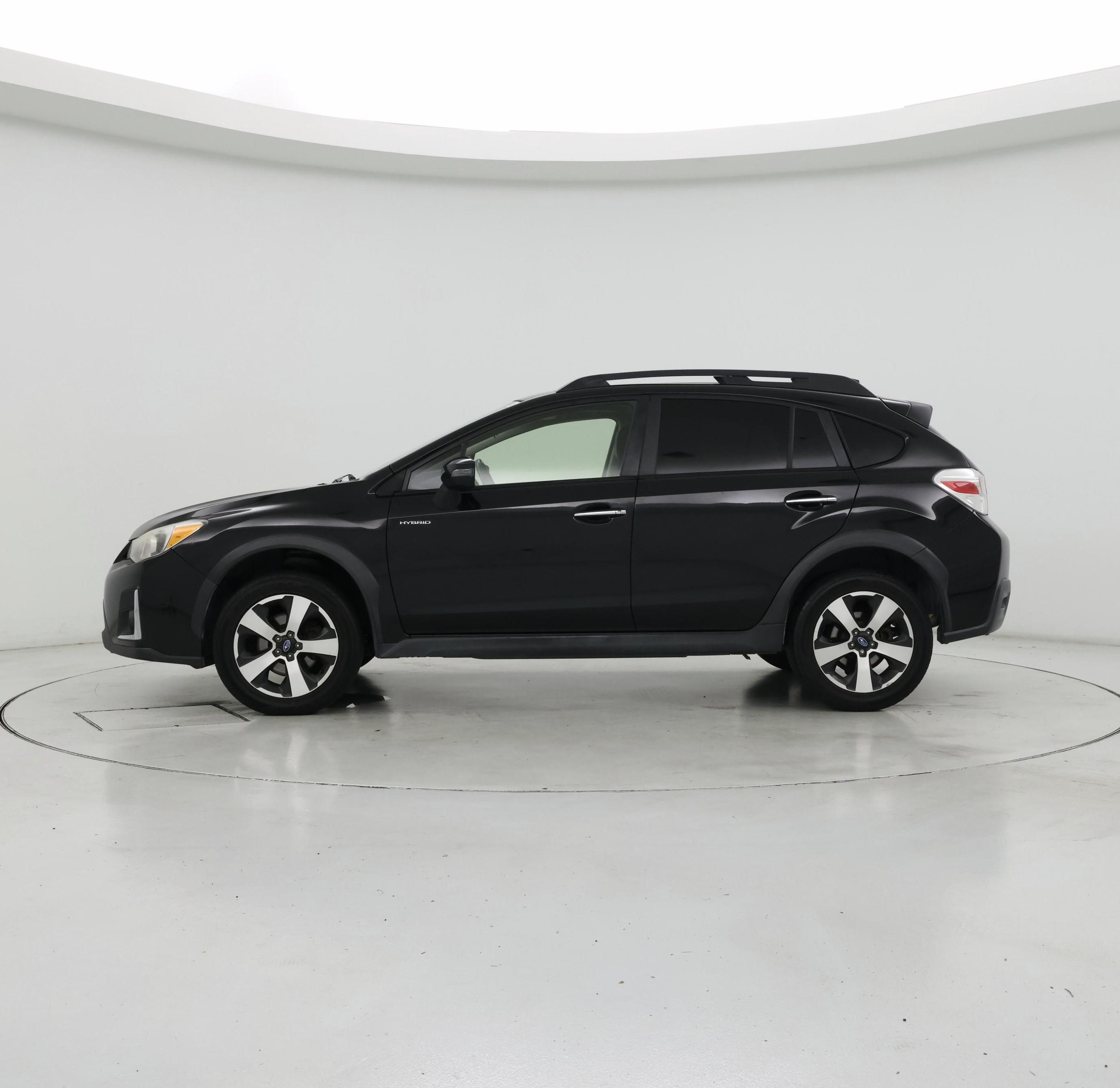 Thumbnail: 2016 Subaru XV Crosstrek - 3