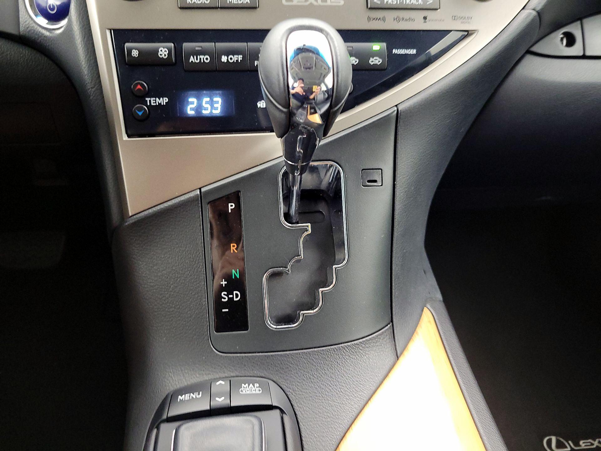Thumbnail: 2015 Lexus RX - 18