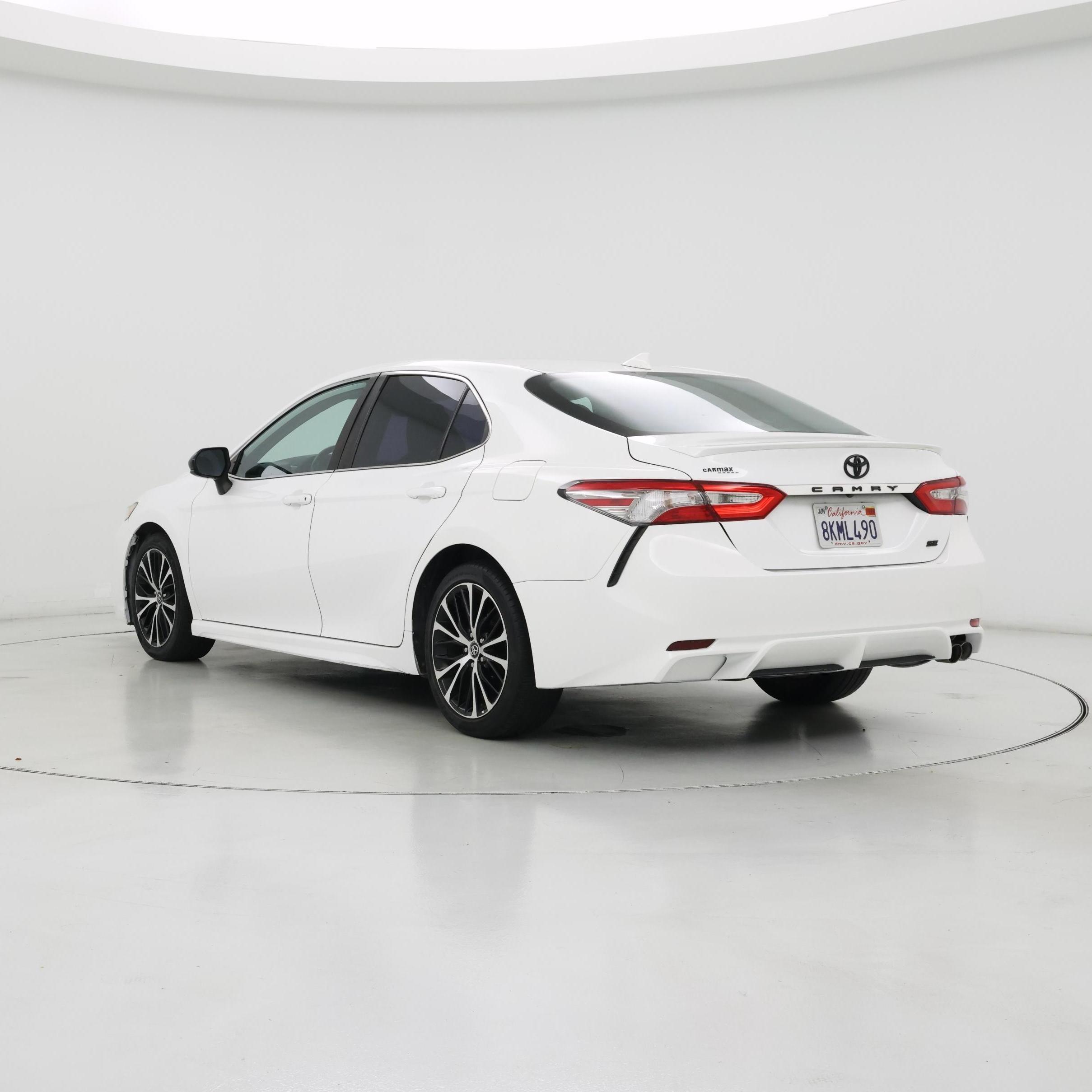 Thumbnail: 2019 Toyota Camry - 2