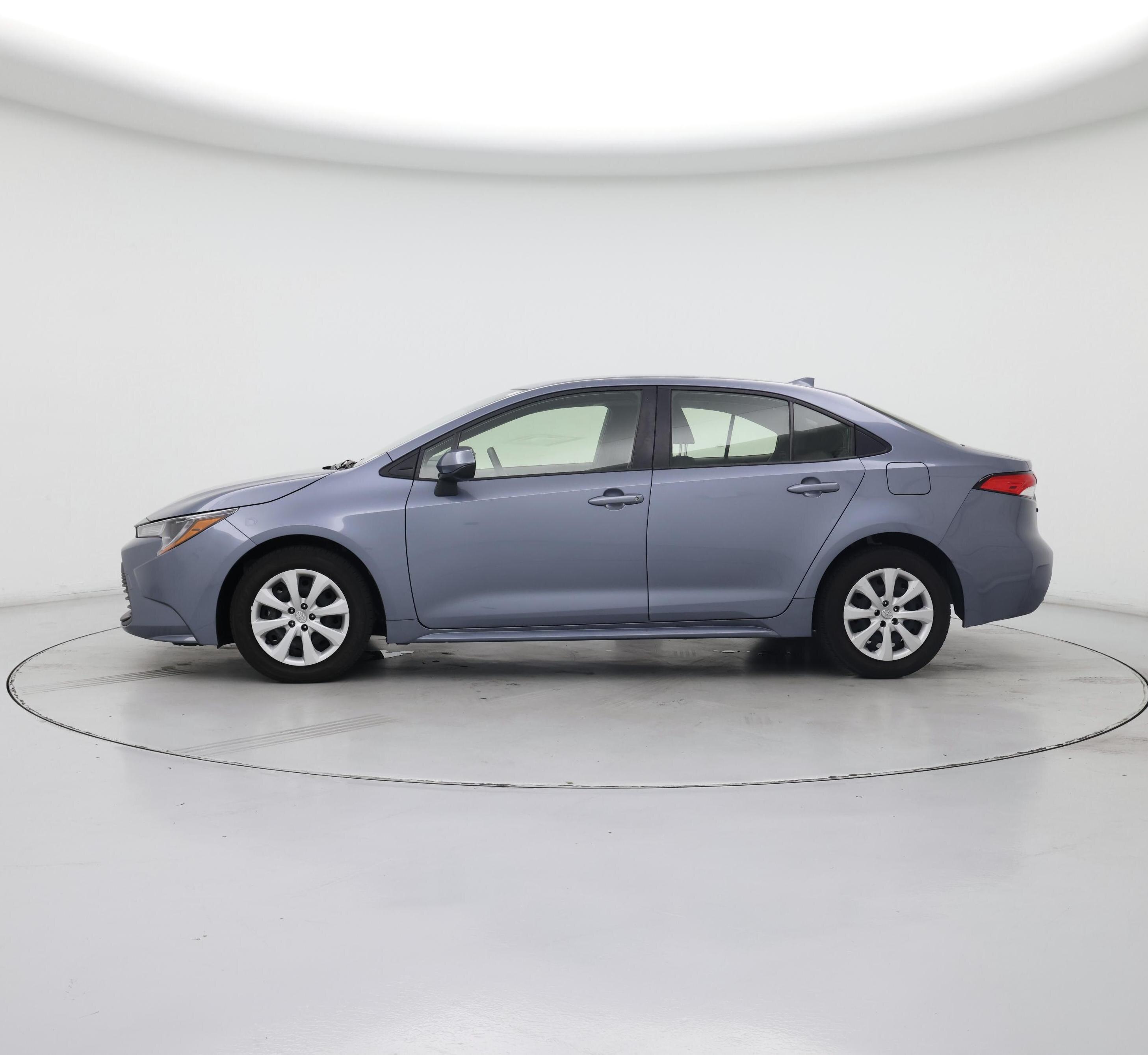 Thumbnail: 2023 Toyota Corolla - 3