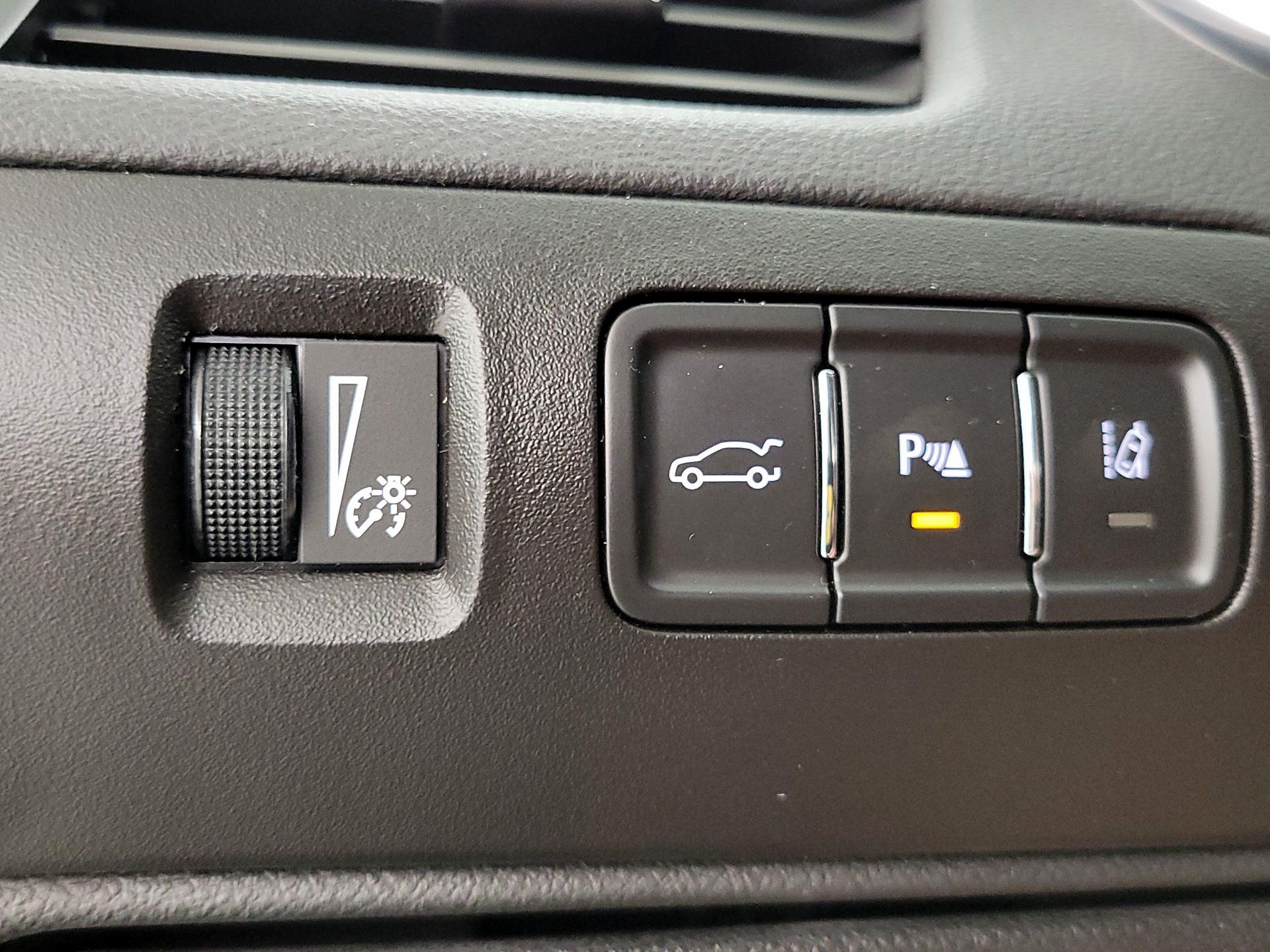 Thumbnail: 2016 Chevrolet Impala - 13