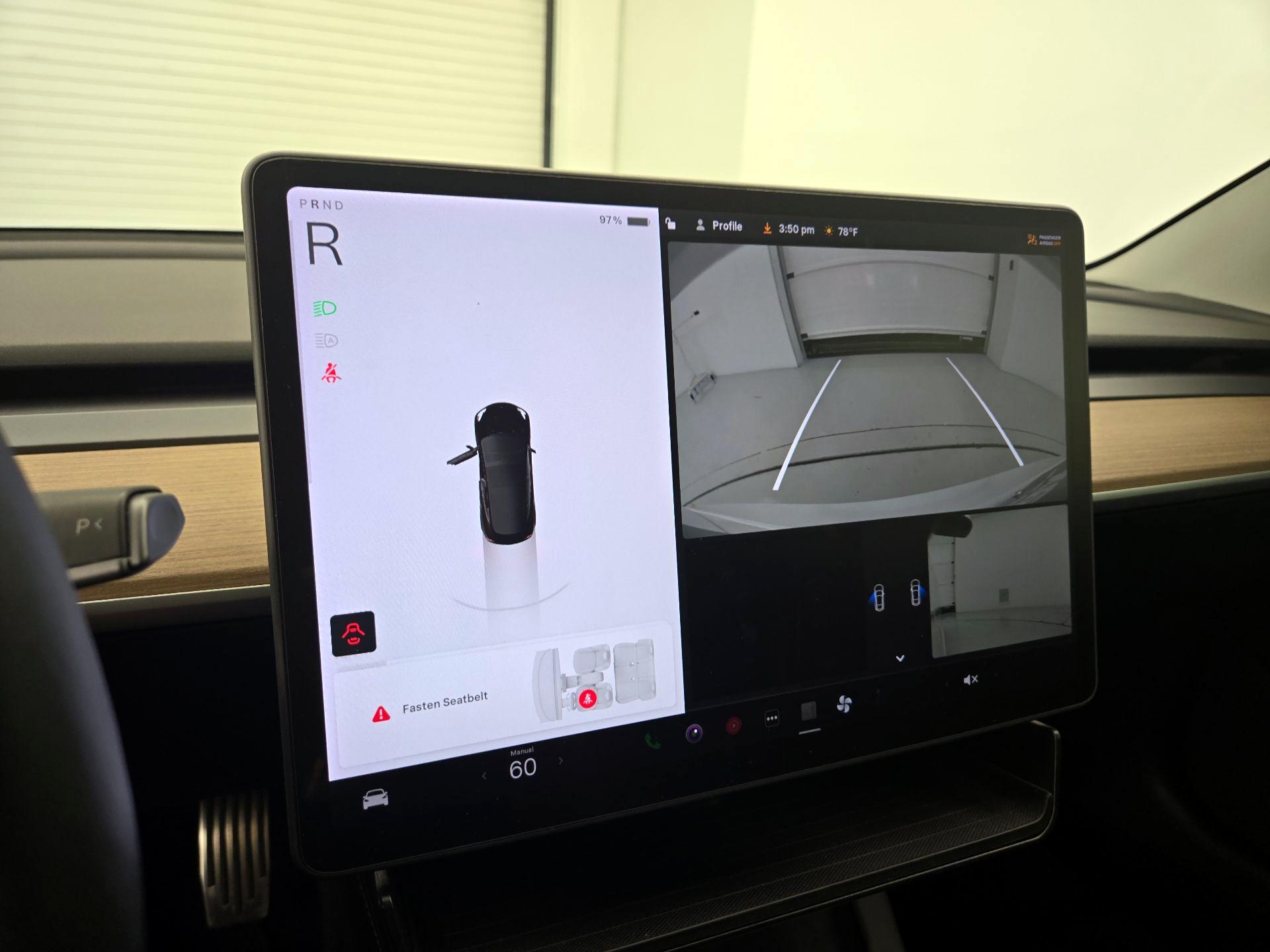 Thumbnail: 2022 Tesla Model 3 - 14