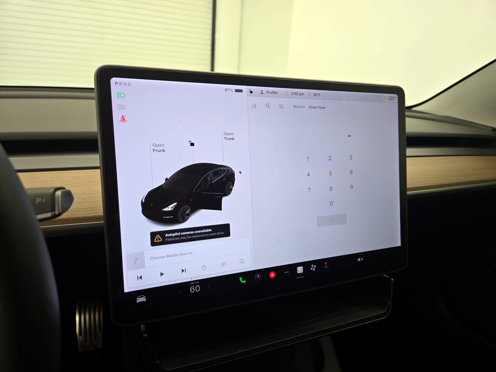 Thumbnail: 2022 Tesla Model 3 - 15