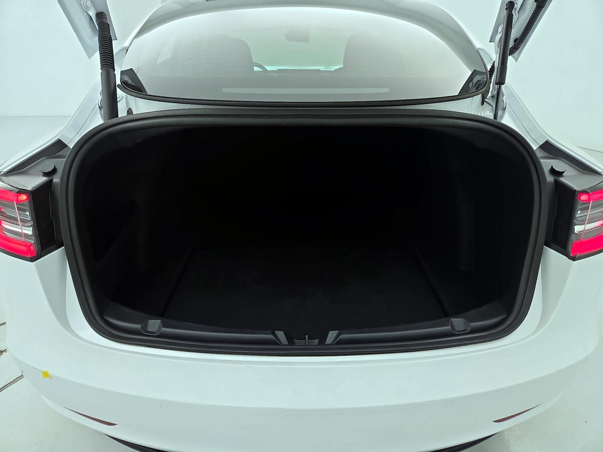Thumbnail: 2022 Tesla Model 3 - 20