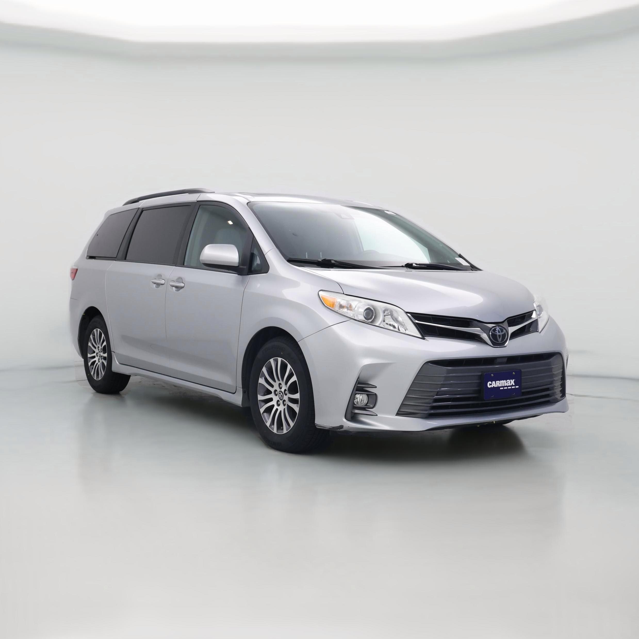 Thumbnail: 2020 Toyota Sienna - 1