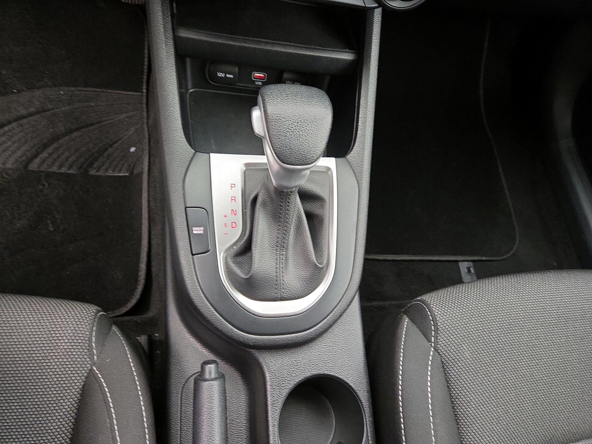 Thumbnail: 2023 Kia Forte - 17