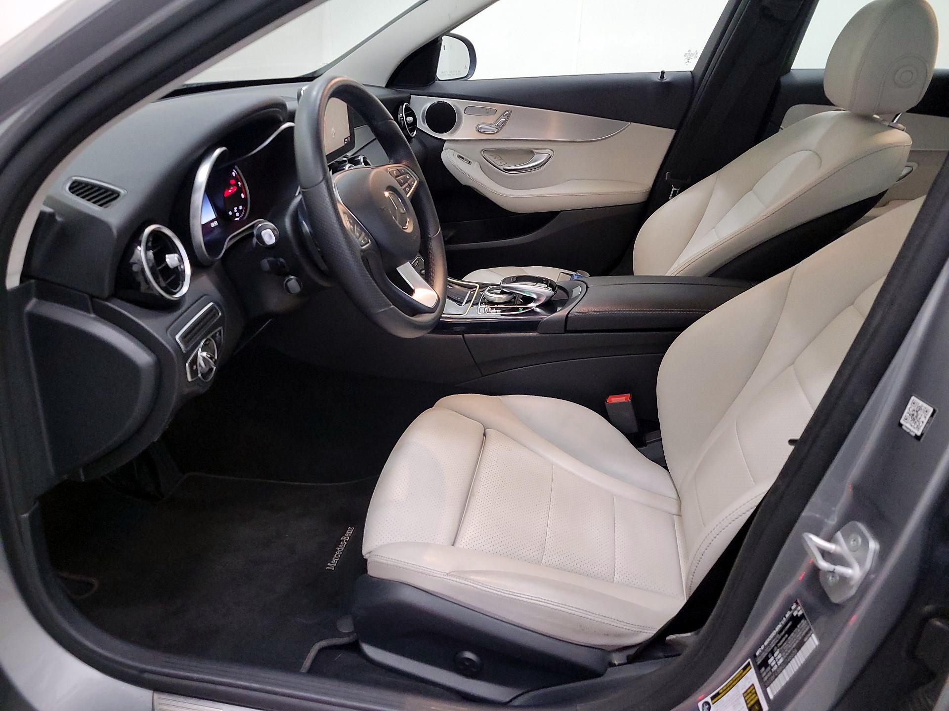 Thumbnail: 2016 Mercedes-Benz C-Class - 11