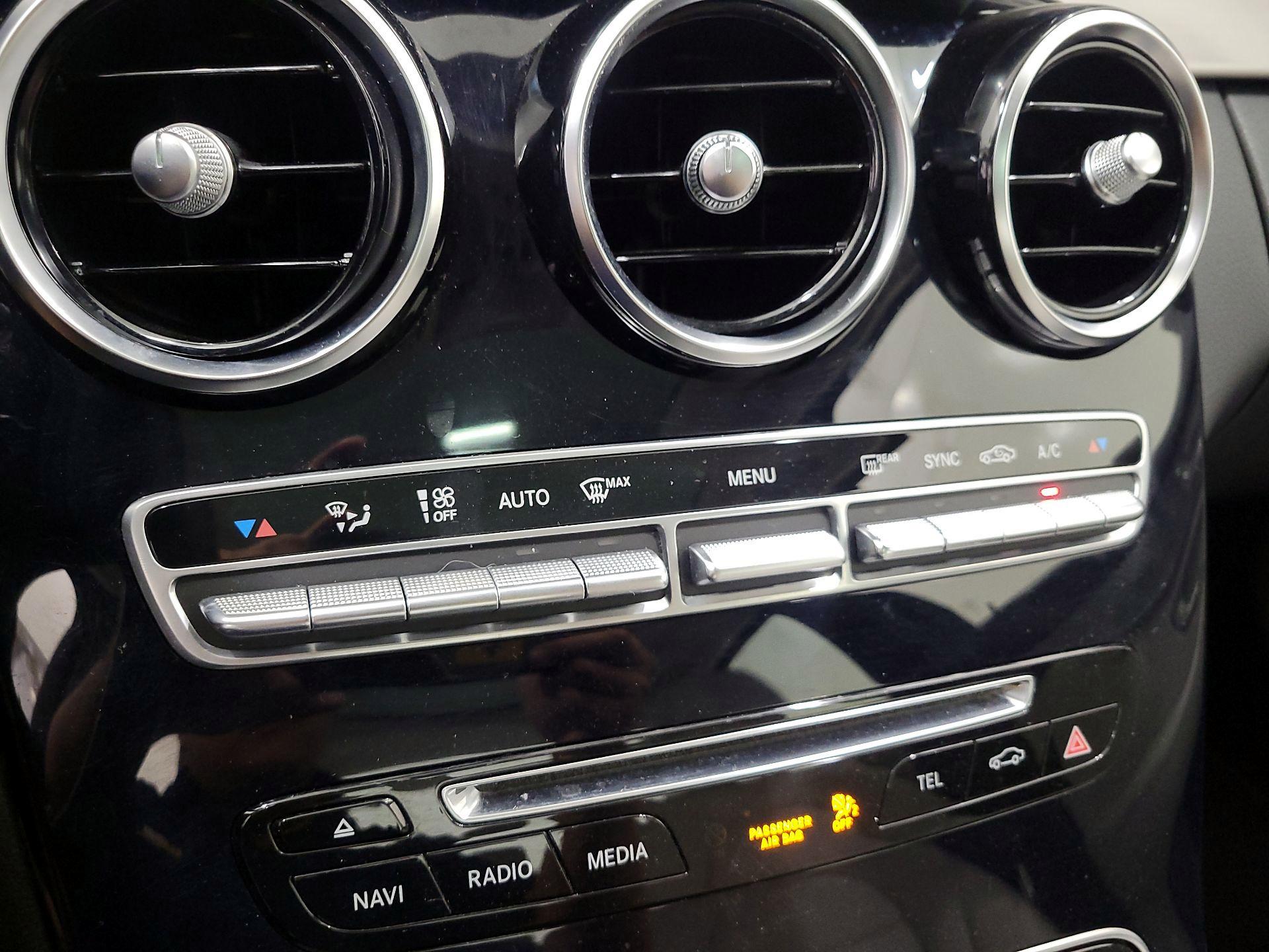 Thumbnail: 2016 Mercedes-Benz C-Class - 17