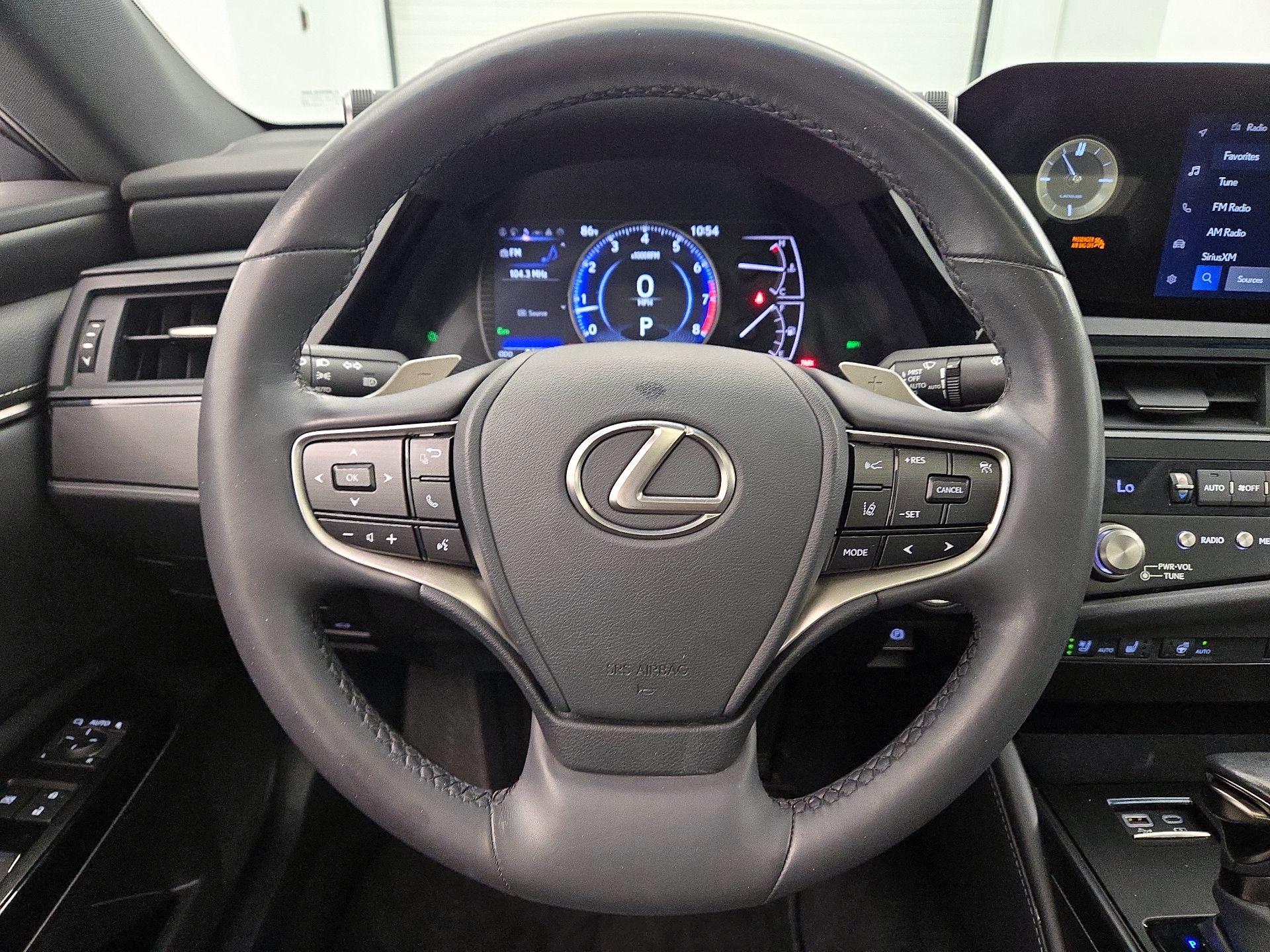 Thumbnail: 2024 Lexus ES - 10