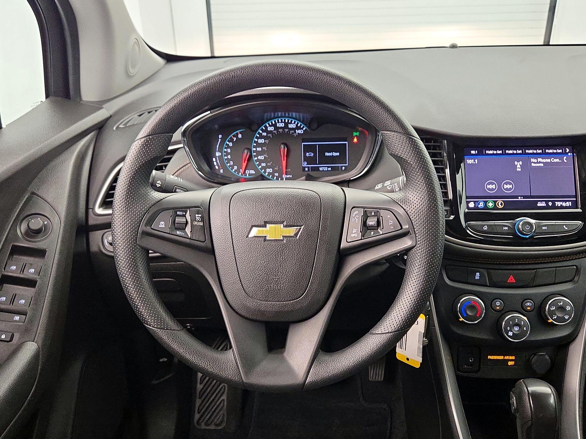 Thumbnail: 2020 Chevrolet Trax - 10