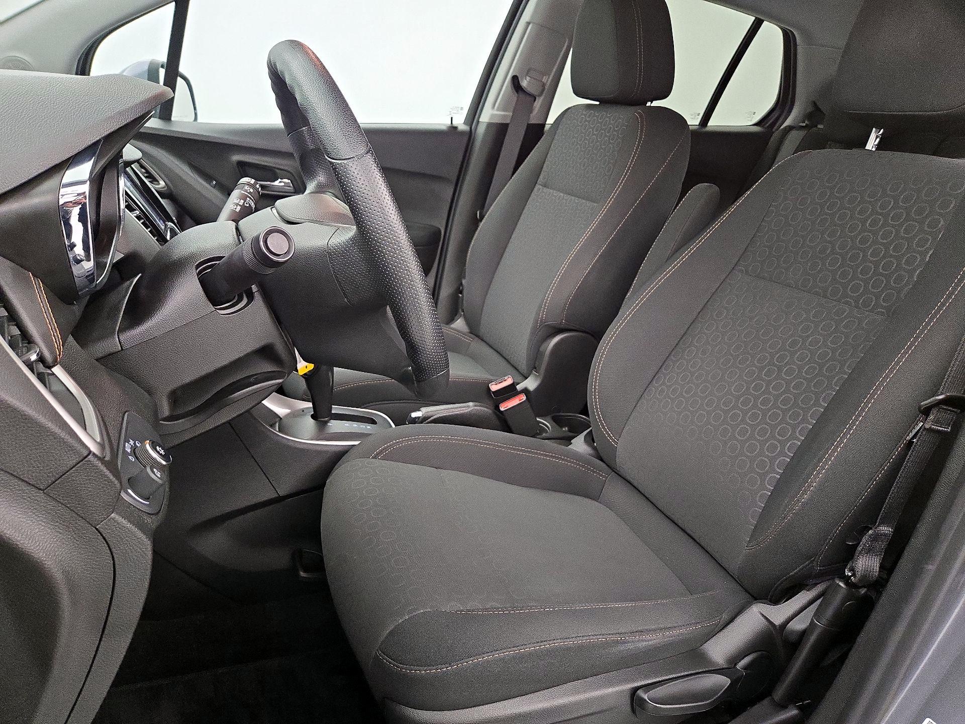 Thumbnail: 2020 Chevrolet Trax - 11