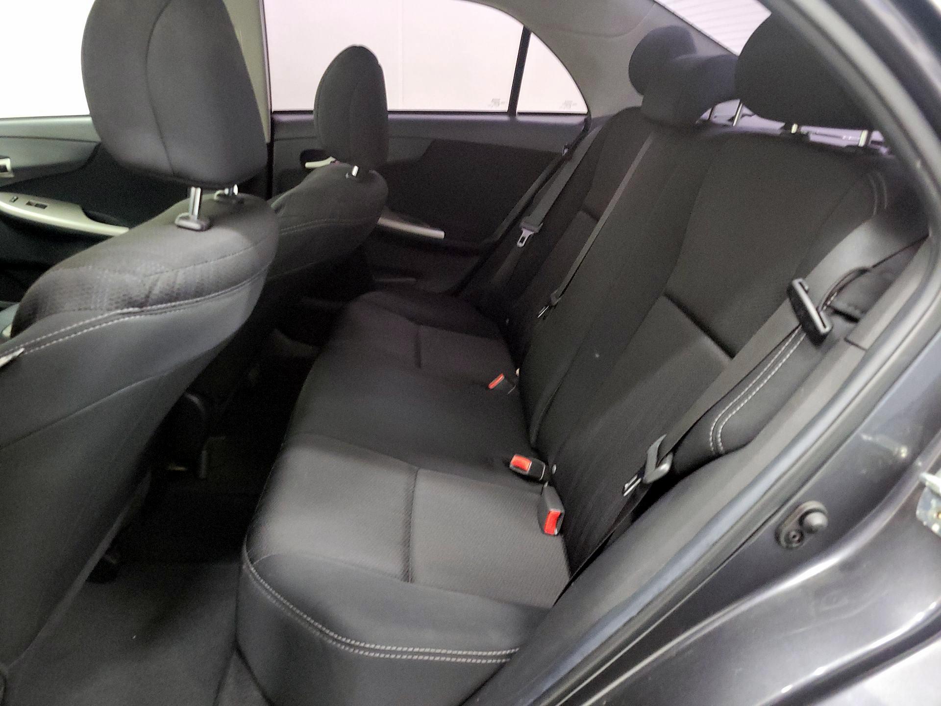 Thumbnail: 2013 Toyota Corolla - 19